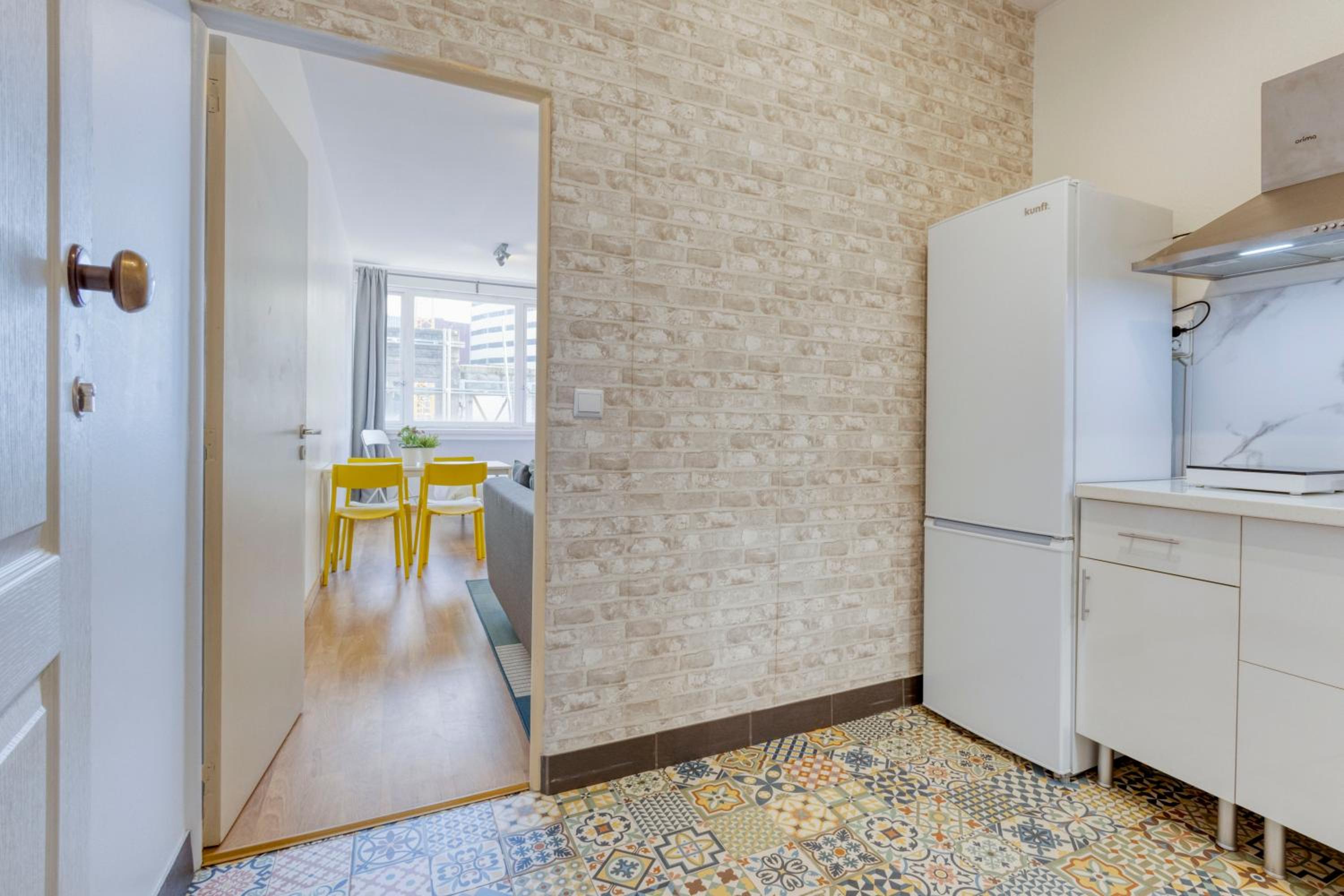 Studio Apartment - Photo 8