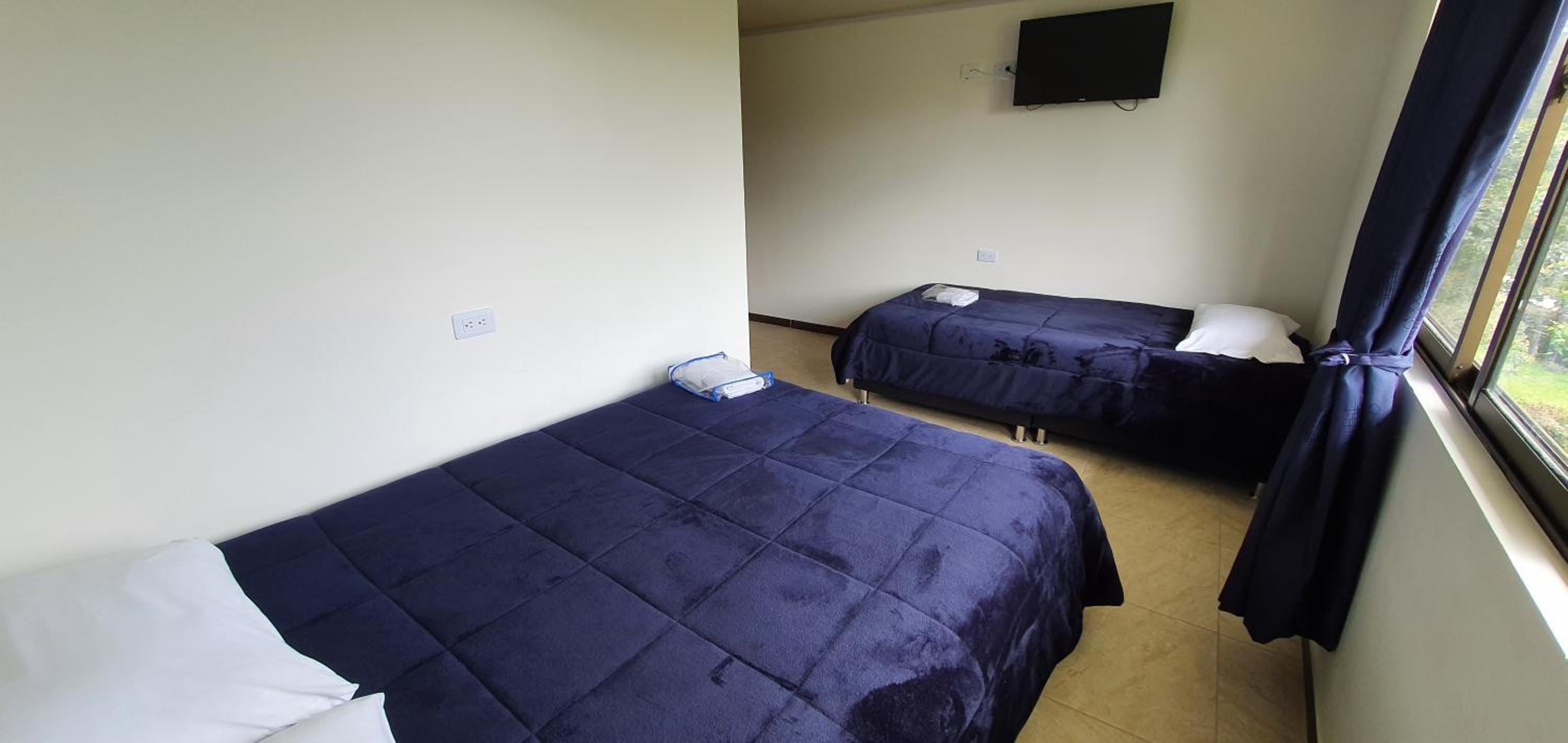 Large Double or Twin Room photo 1