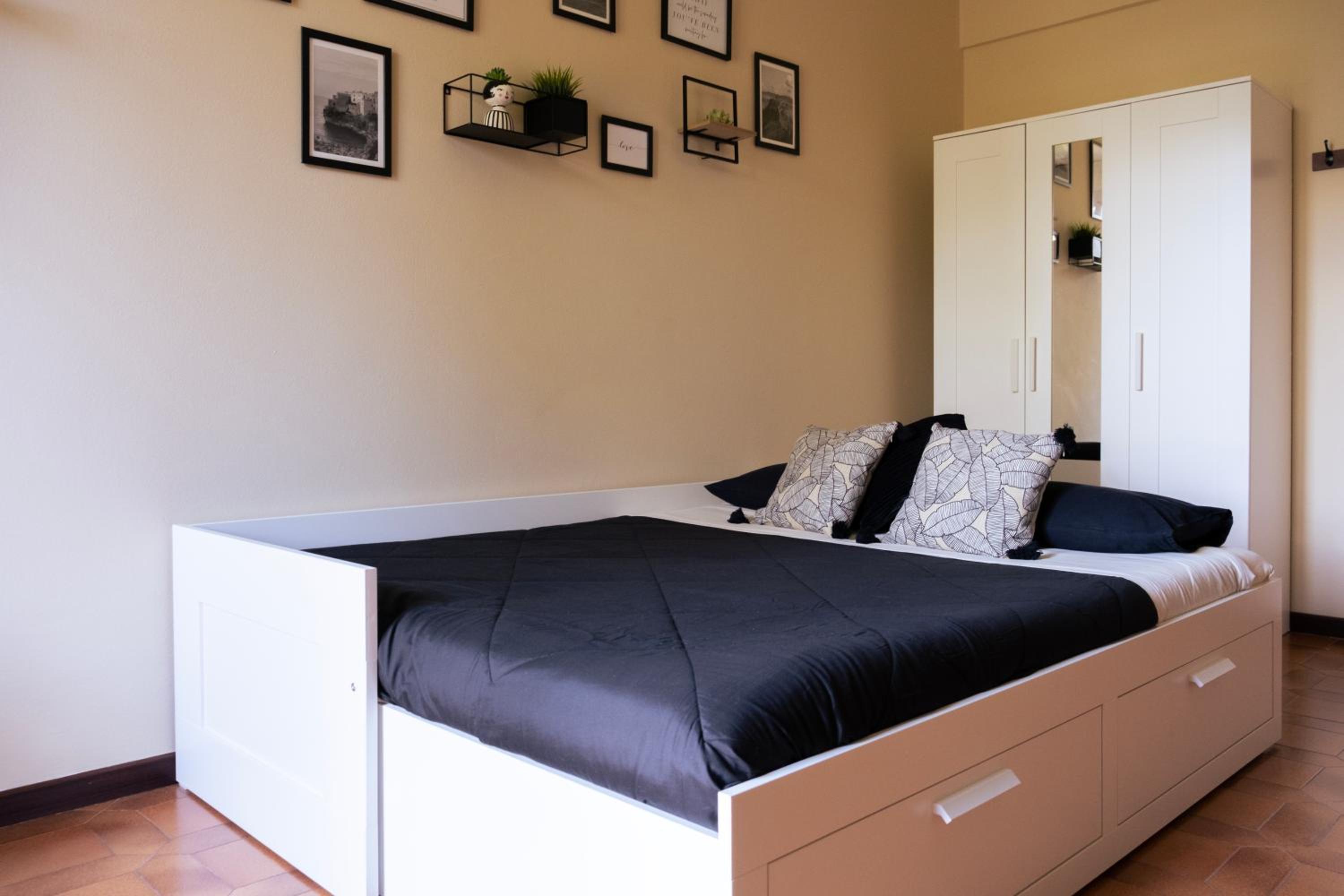 Quadruple Room with Private Bathroom