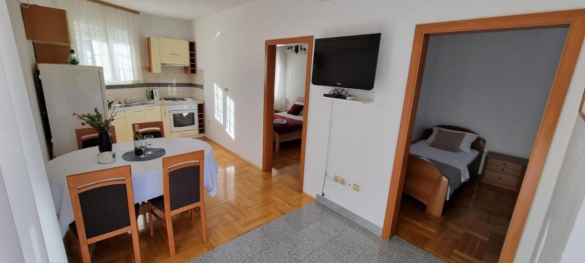 Apartment with Garden View photo 3