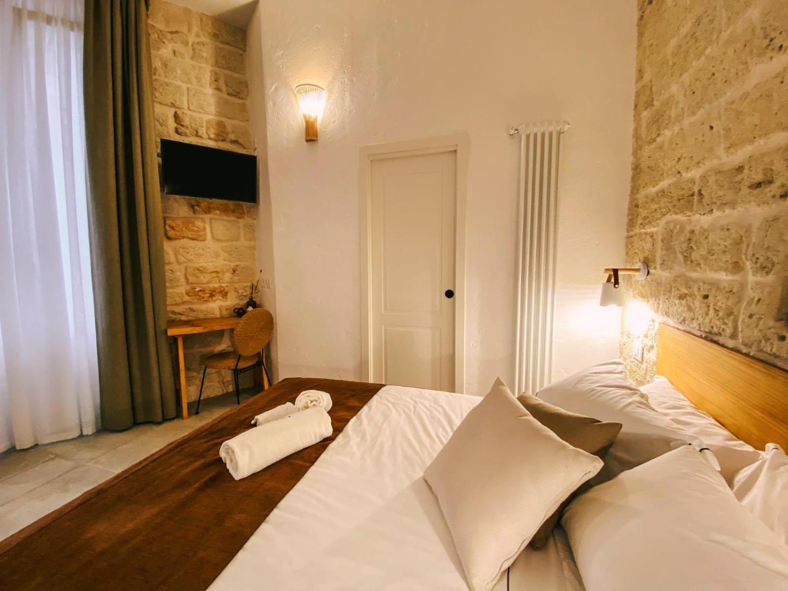 Queen Room with Balcony