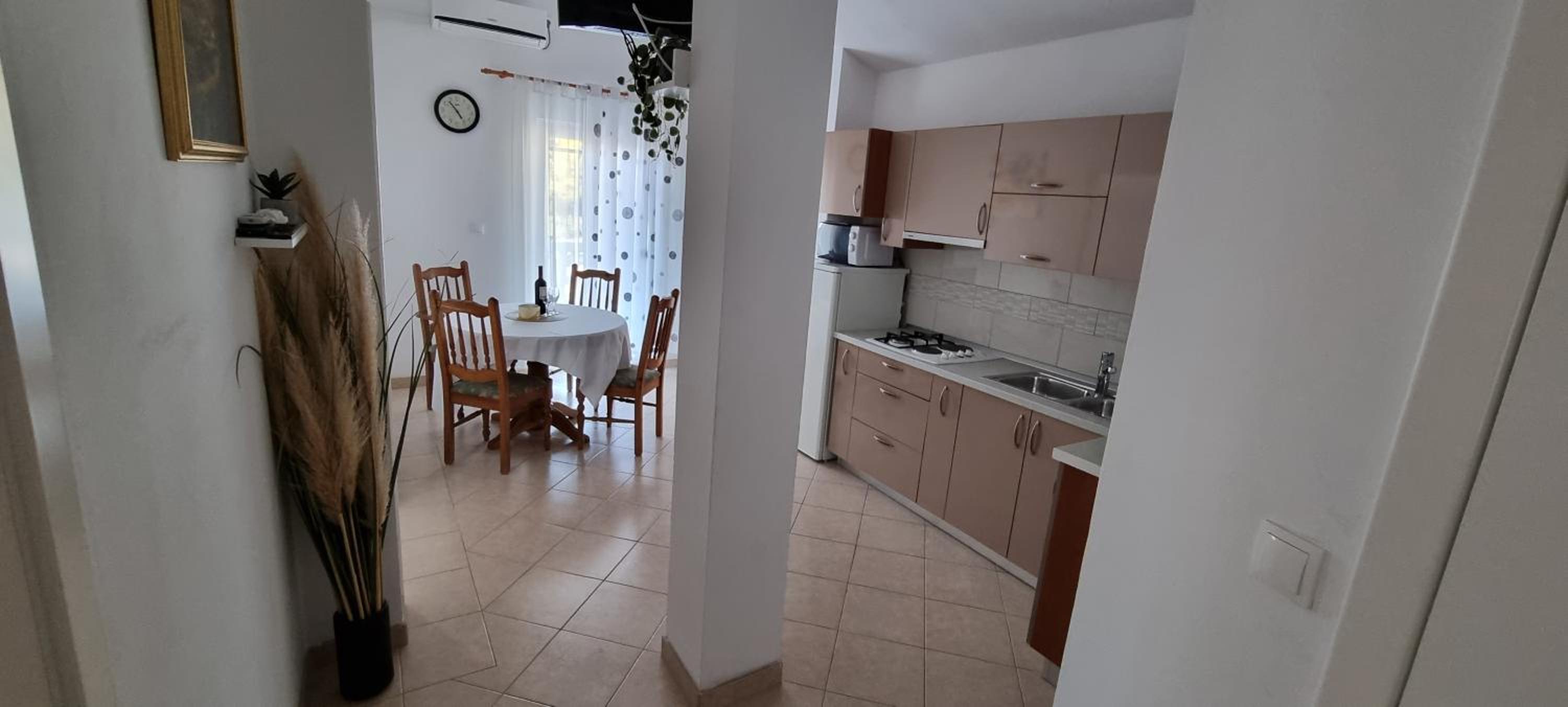Apartment with Mountain View photo 3