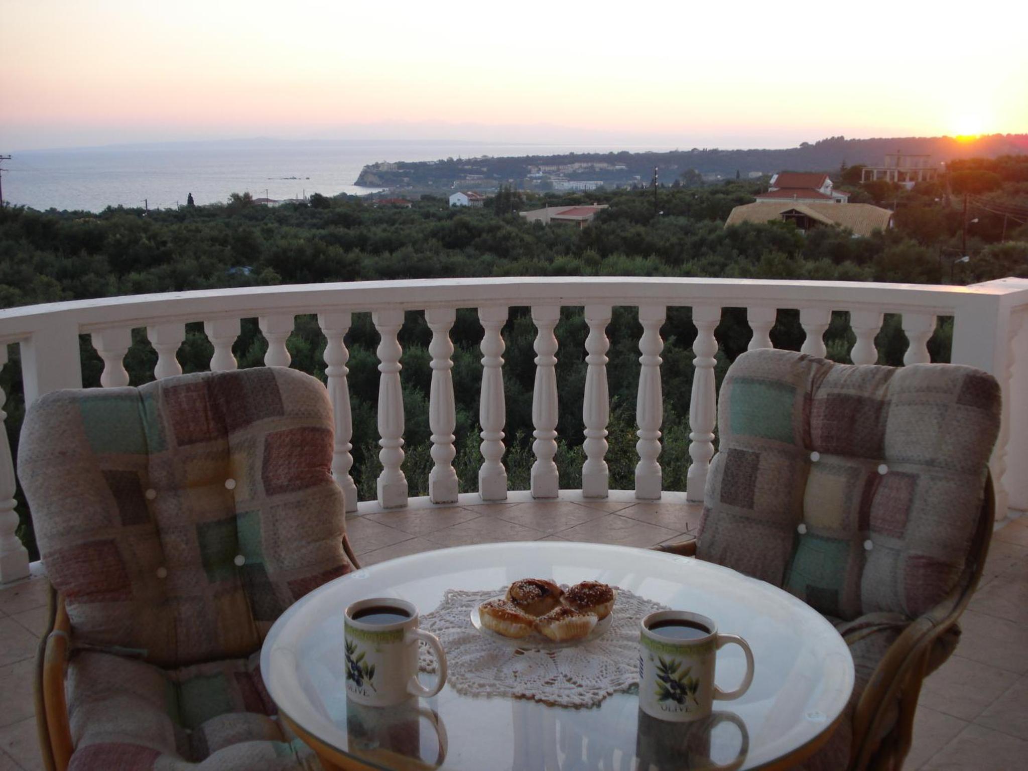 Four-Bedroom Villa with Private Pool photo 2