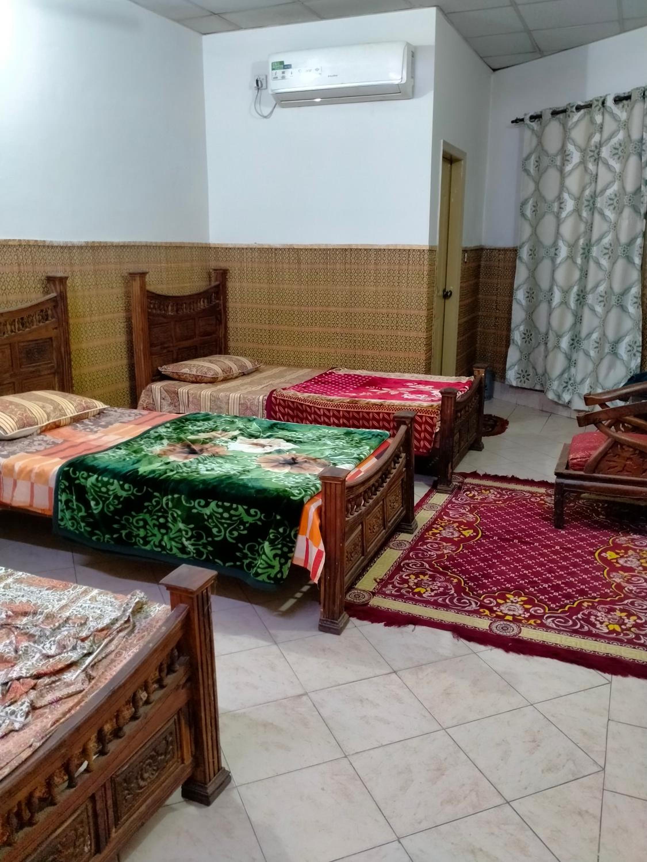 Mixed Dormitory Room photo 1
