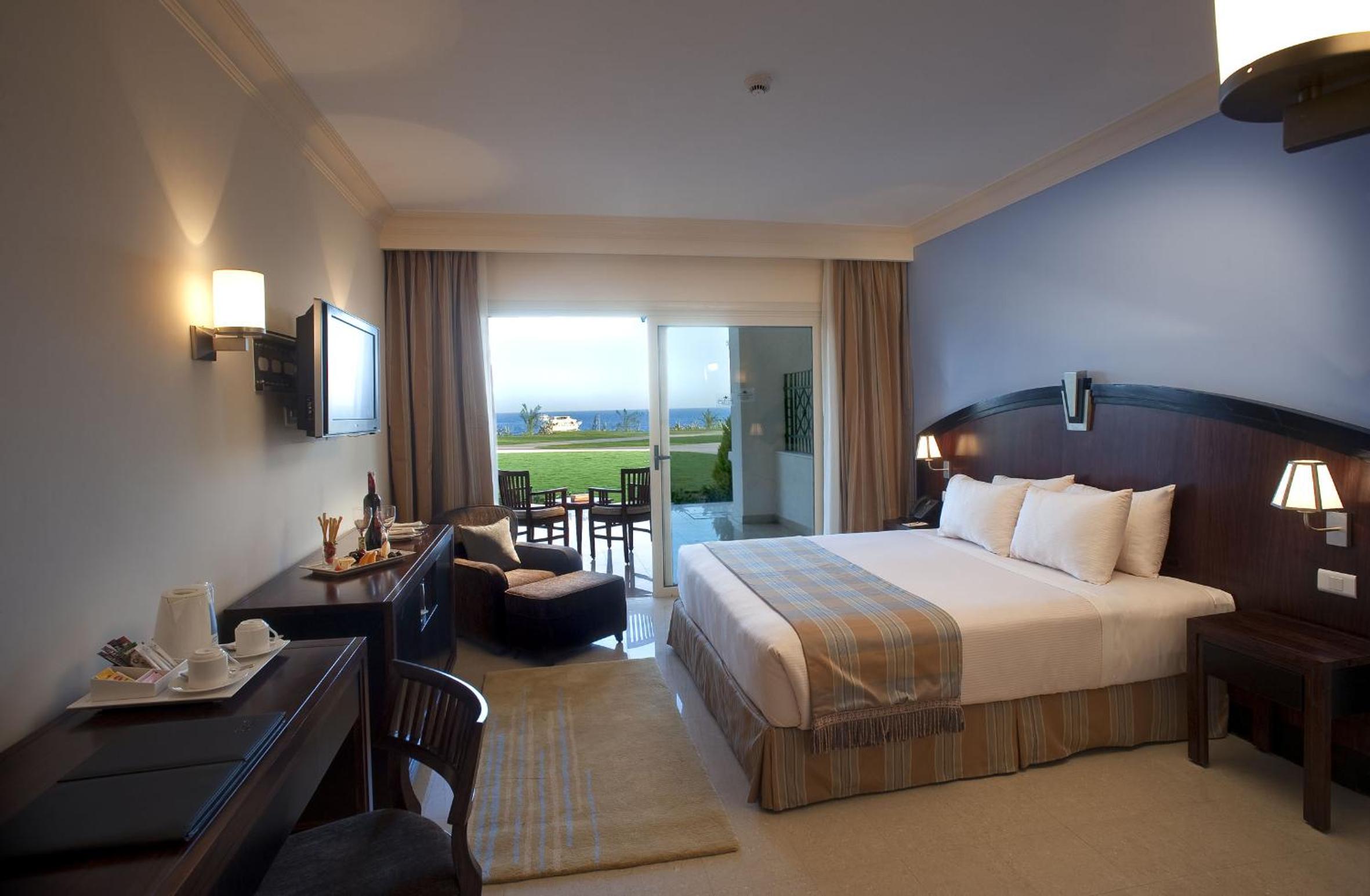 Superior Beach Front Room - Photo 6