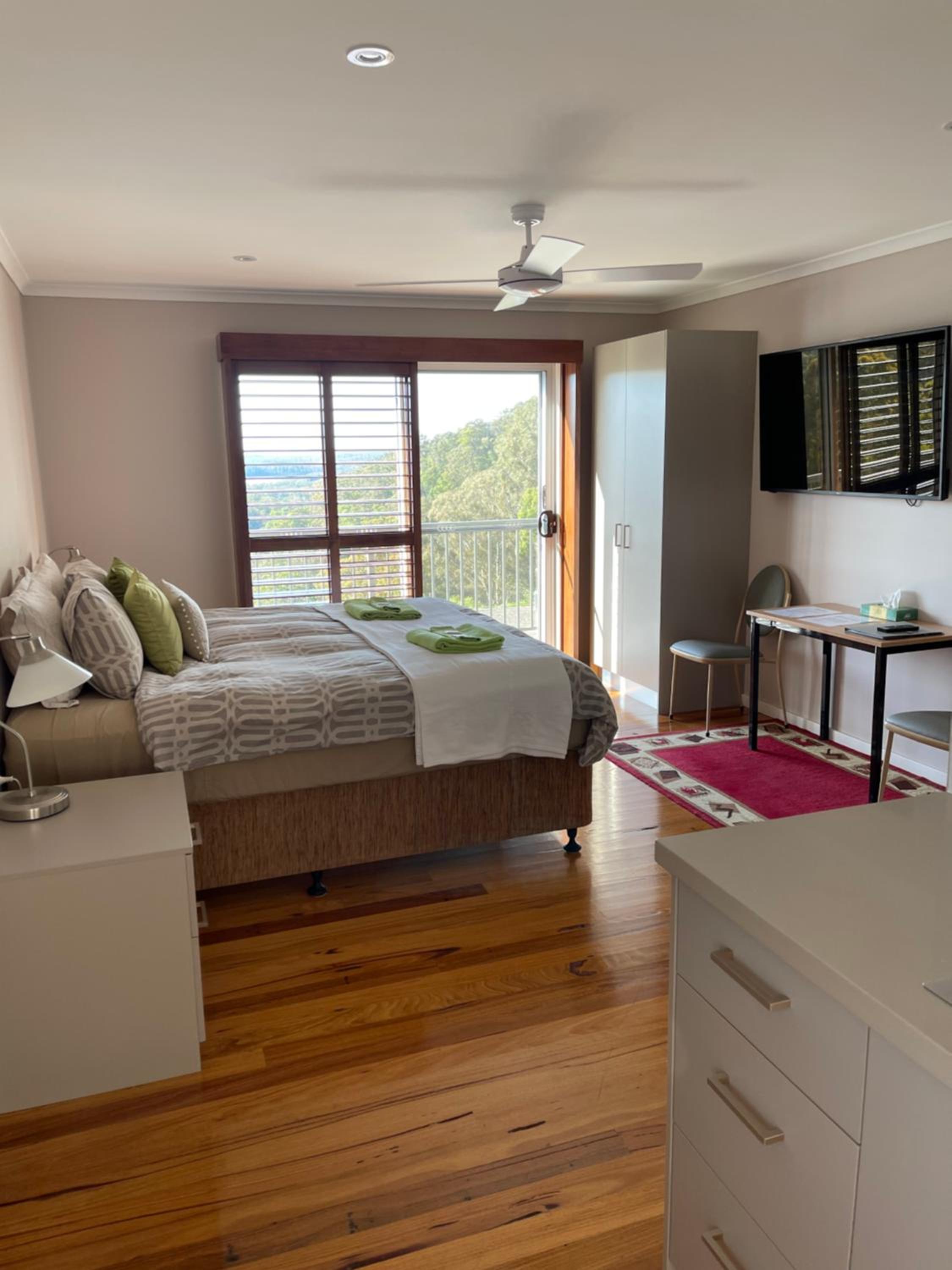 Superior King Room - Photo 7