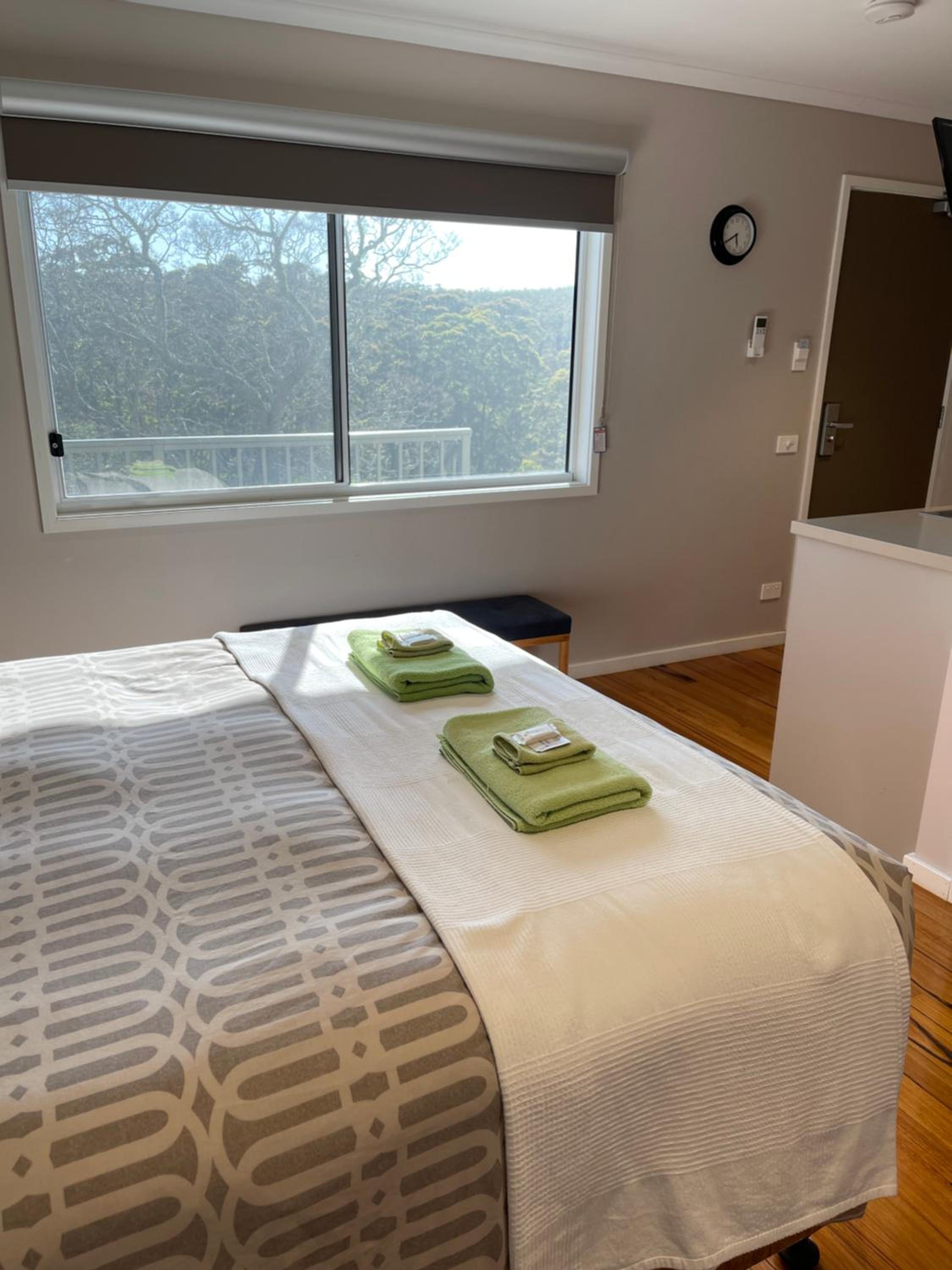 Premium Queen Room - Photo 3
