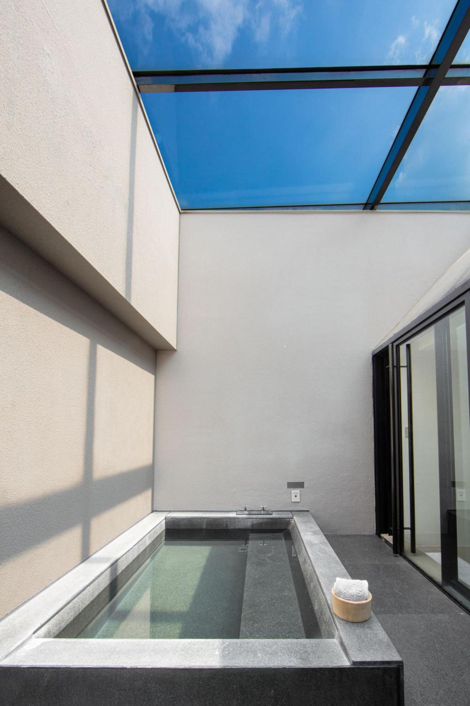 Cloud Suite photo 3