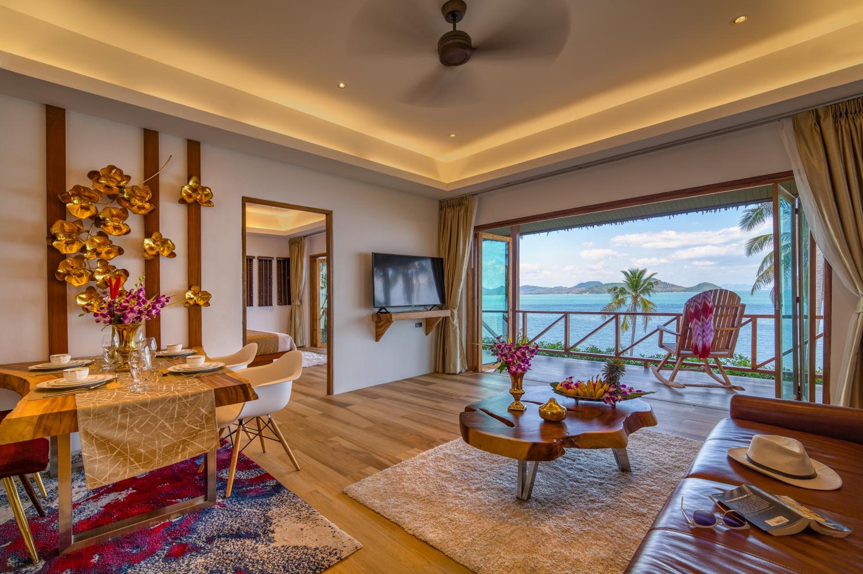 Villa with Sea View photo 3