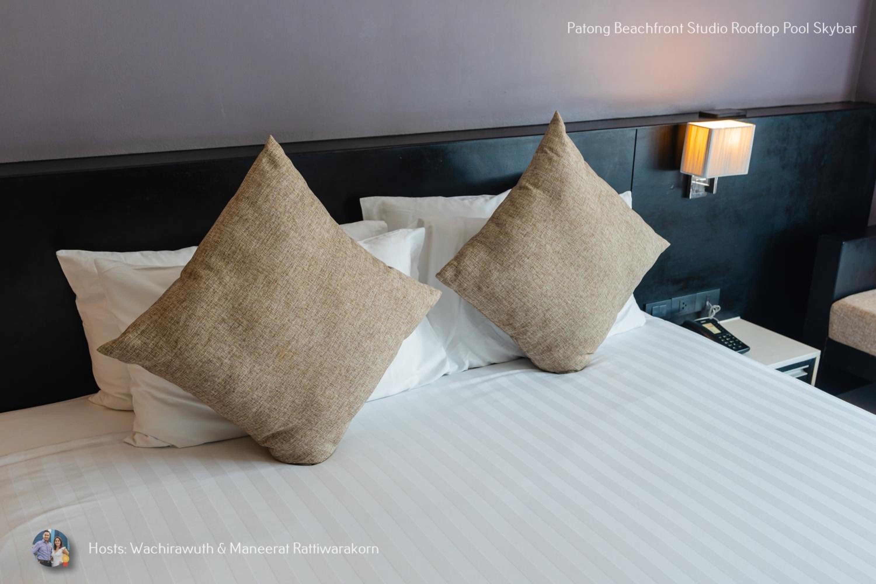 One-Bedroom Apartment - Photo 1