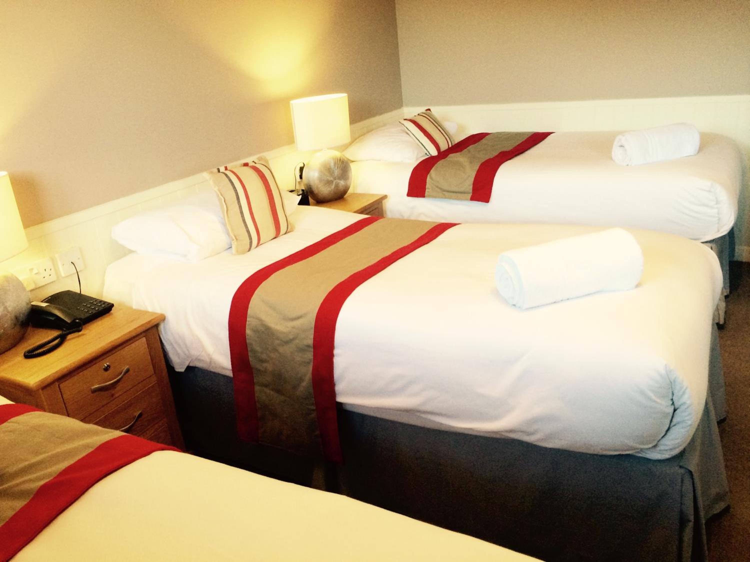 Superior Triple Room photo 2