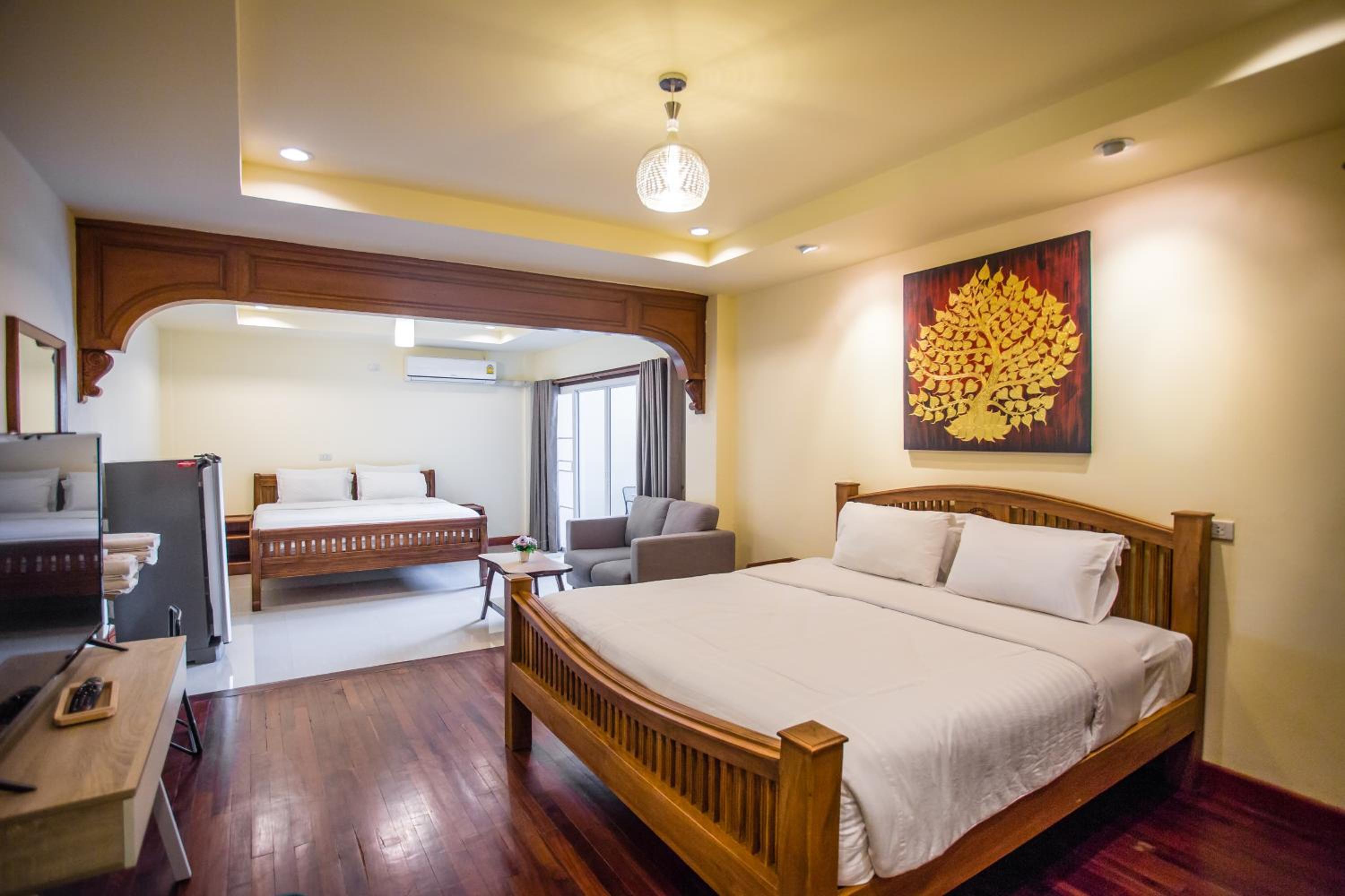 Grand Triple Room - Photo 1