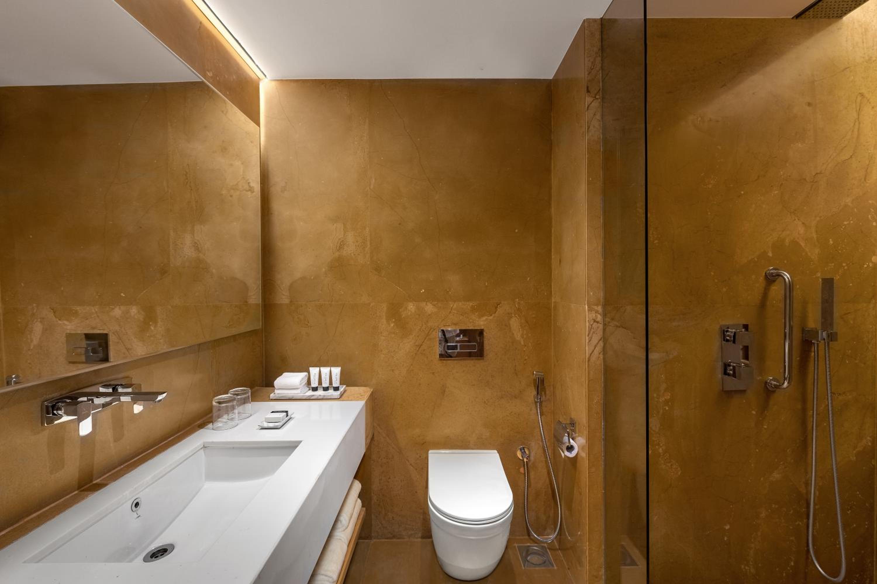 Deluxe Twin Room - Photo 3