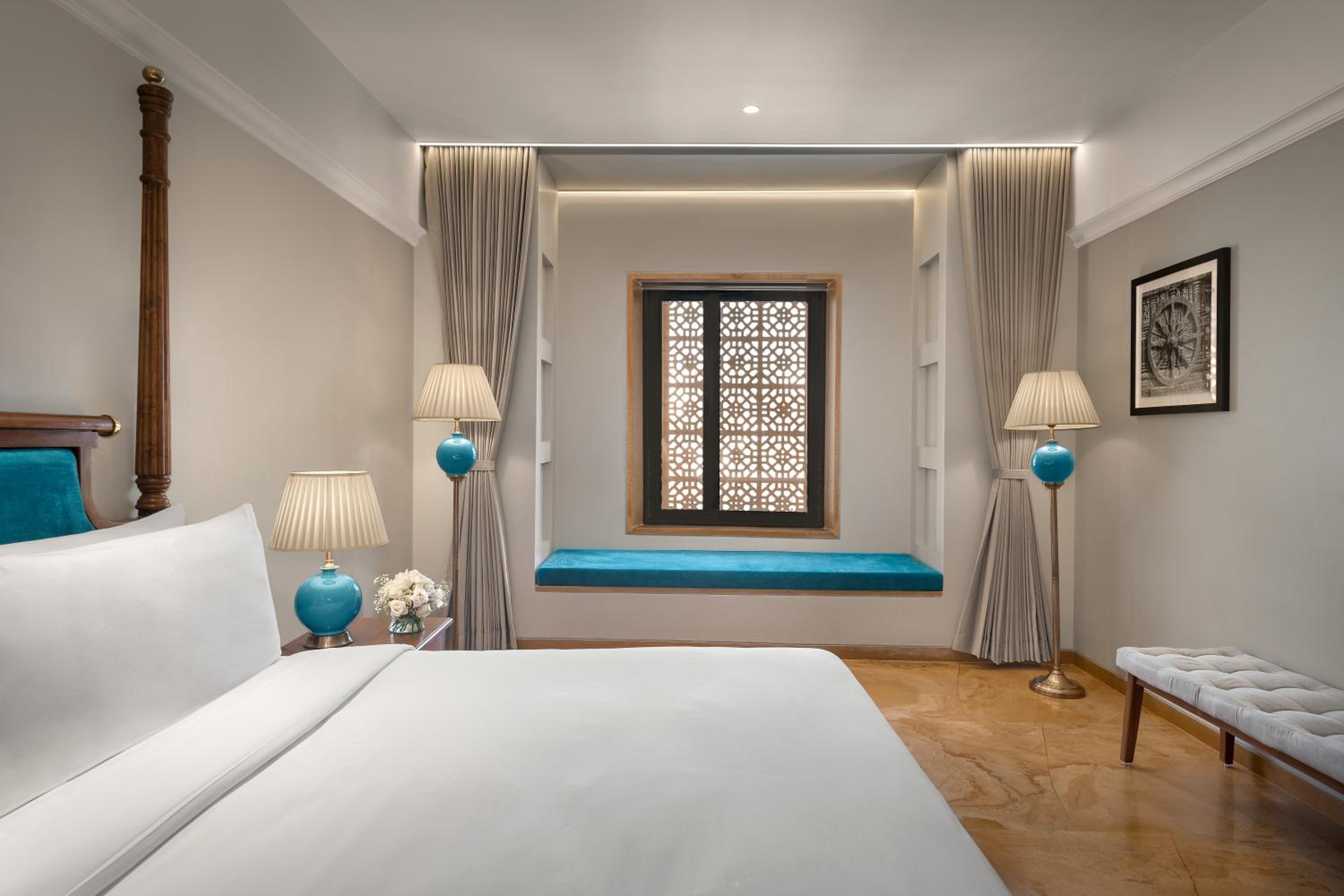 Deluxe King Room - Photo 1