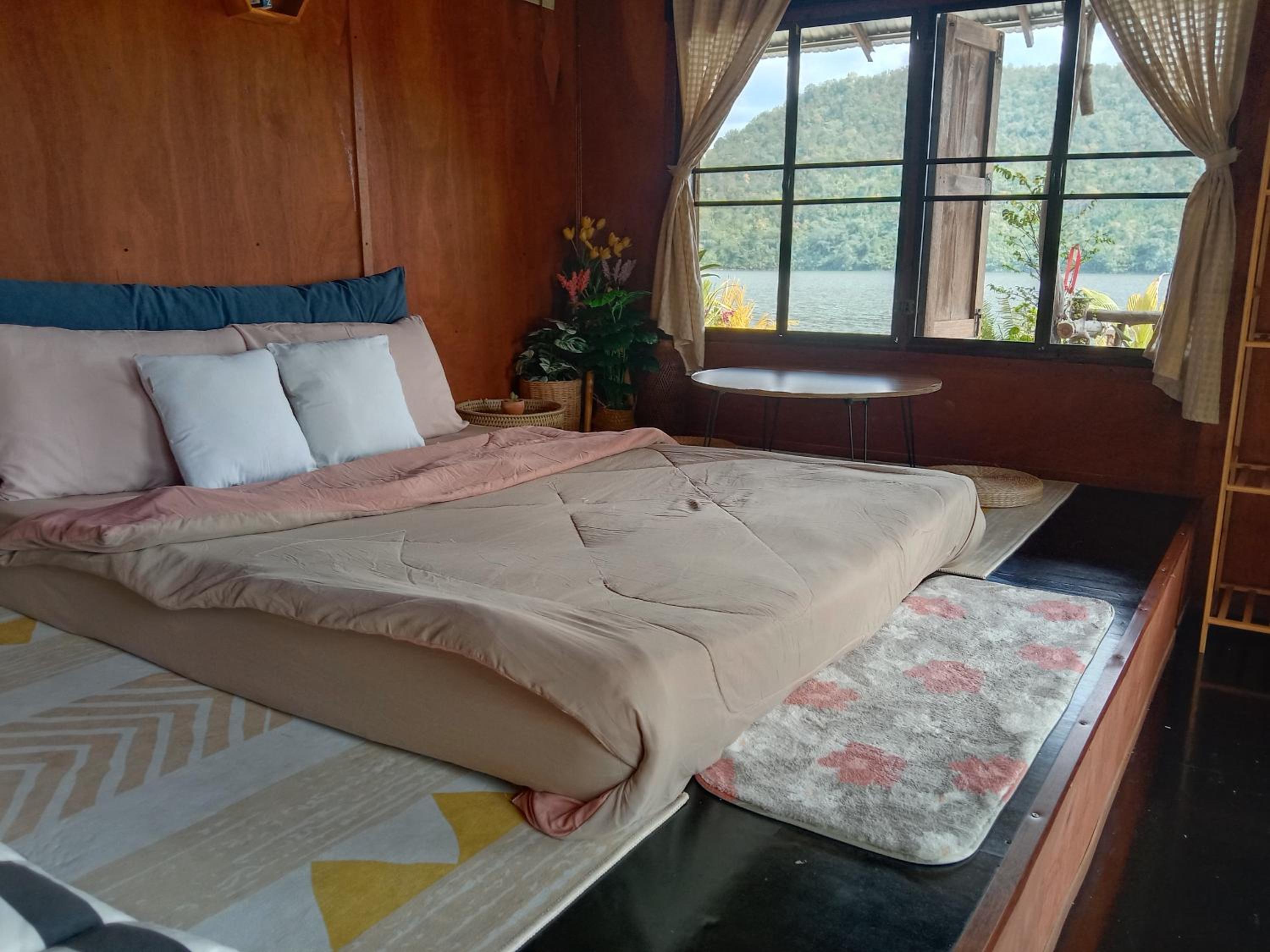 King Room with Lake View