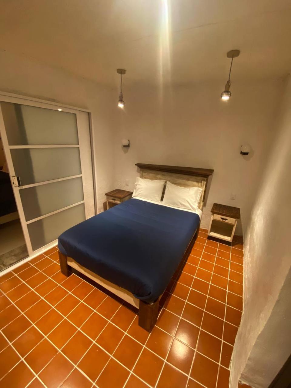 Two-Bedroom Apartment - Photo 9