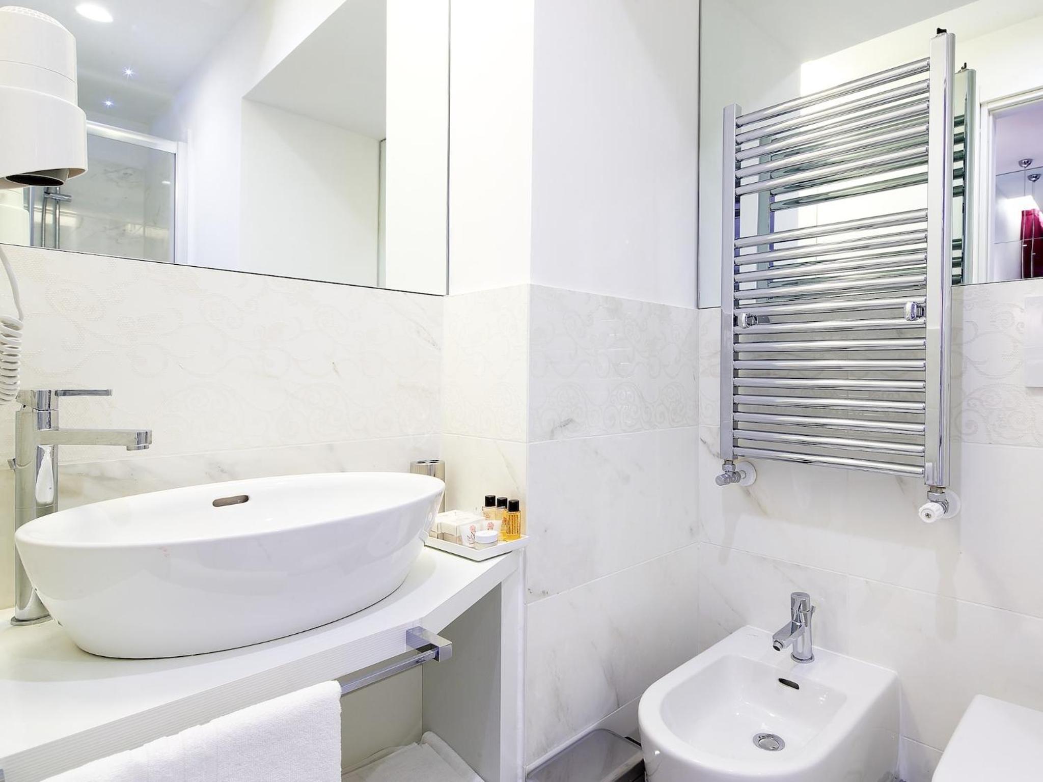 Large Double Room photo 2