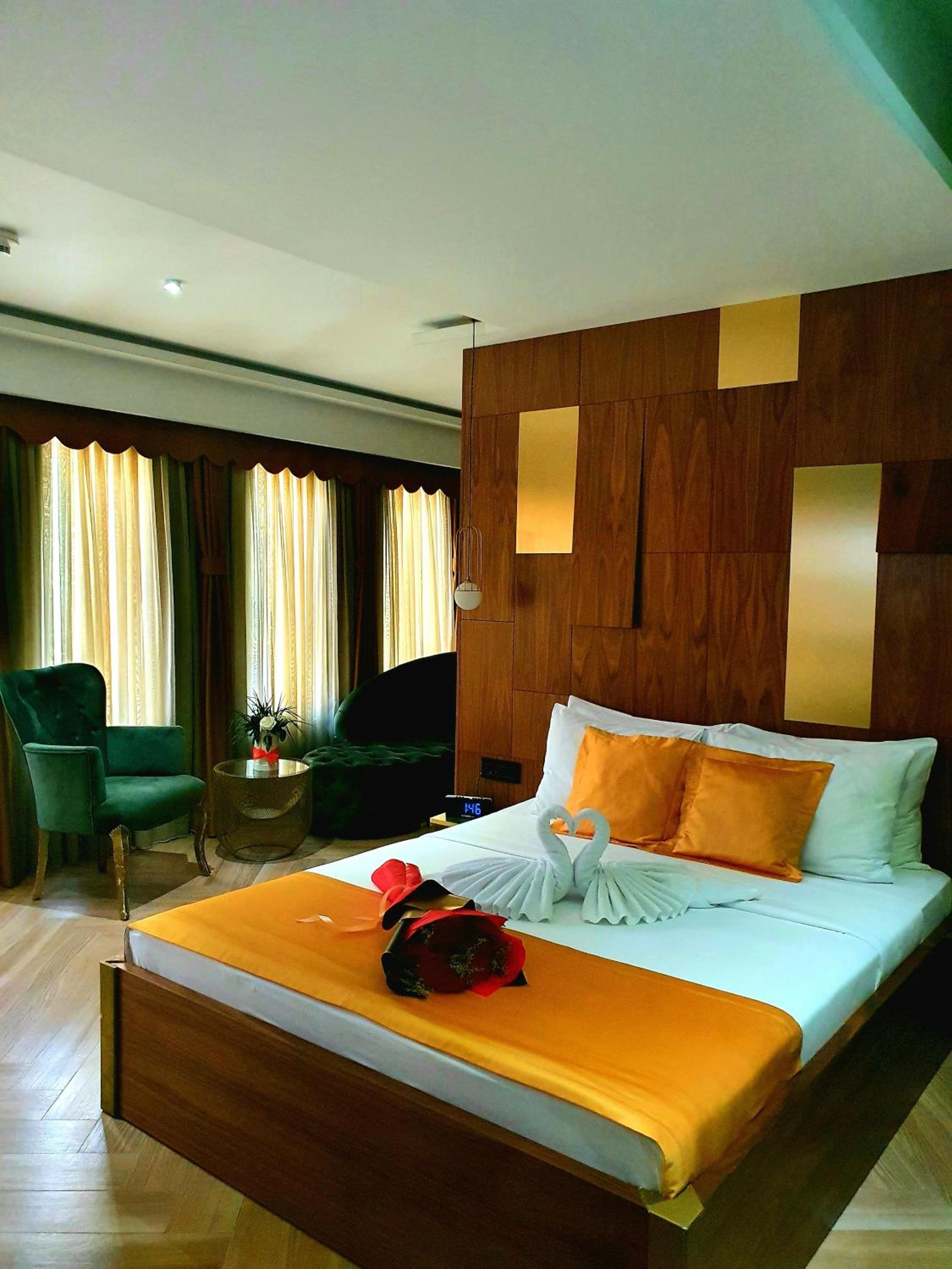 Executive Suite