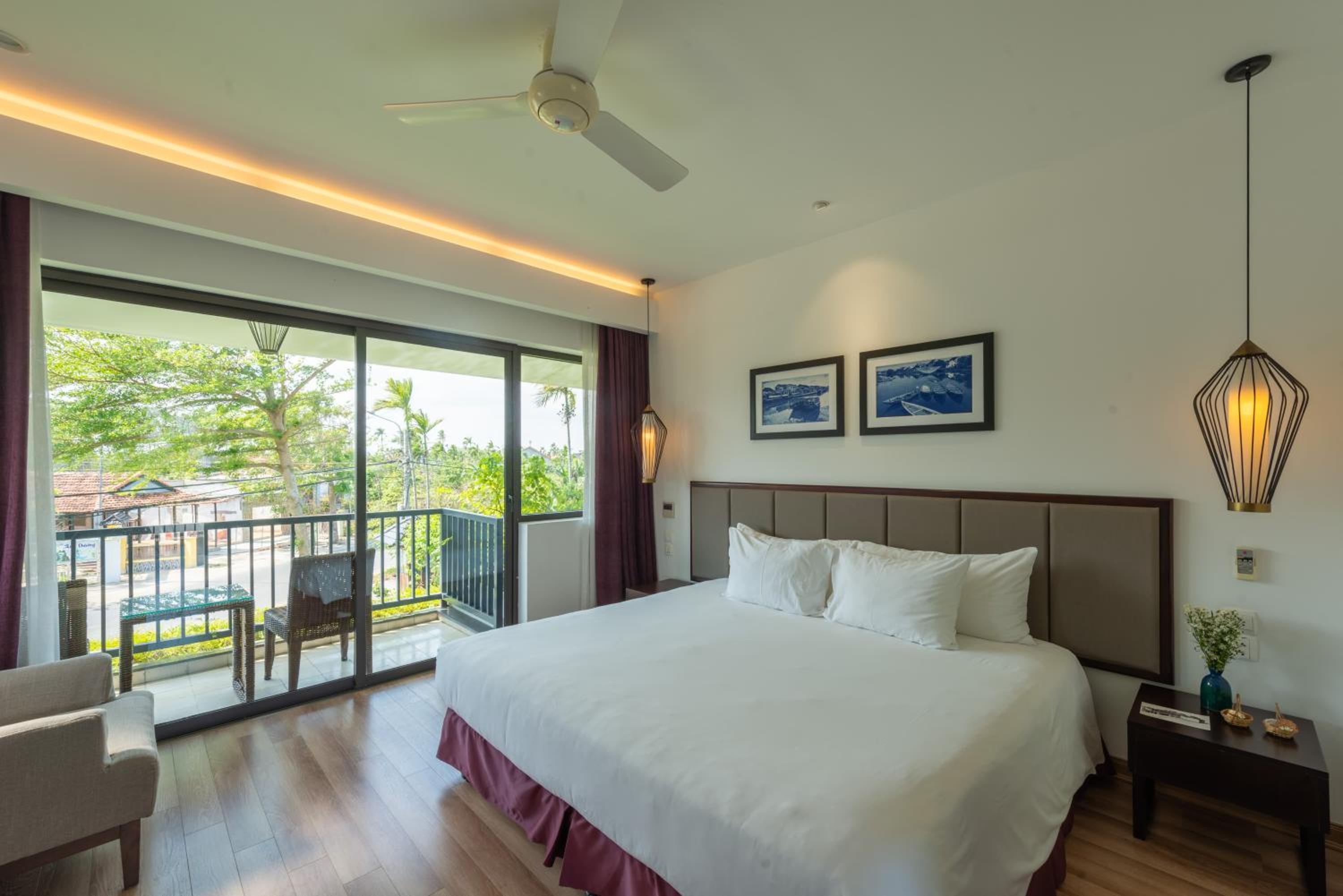 Superior Room With Balcony