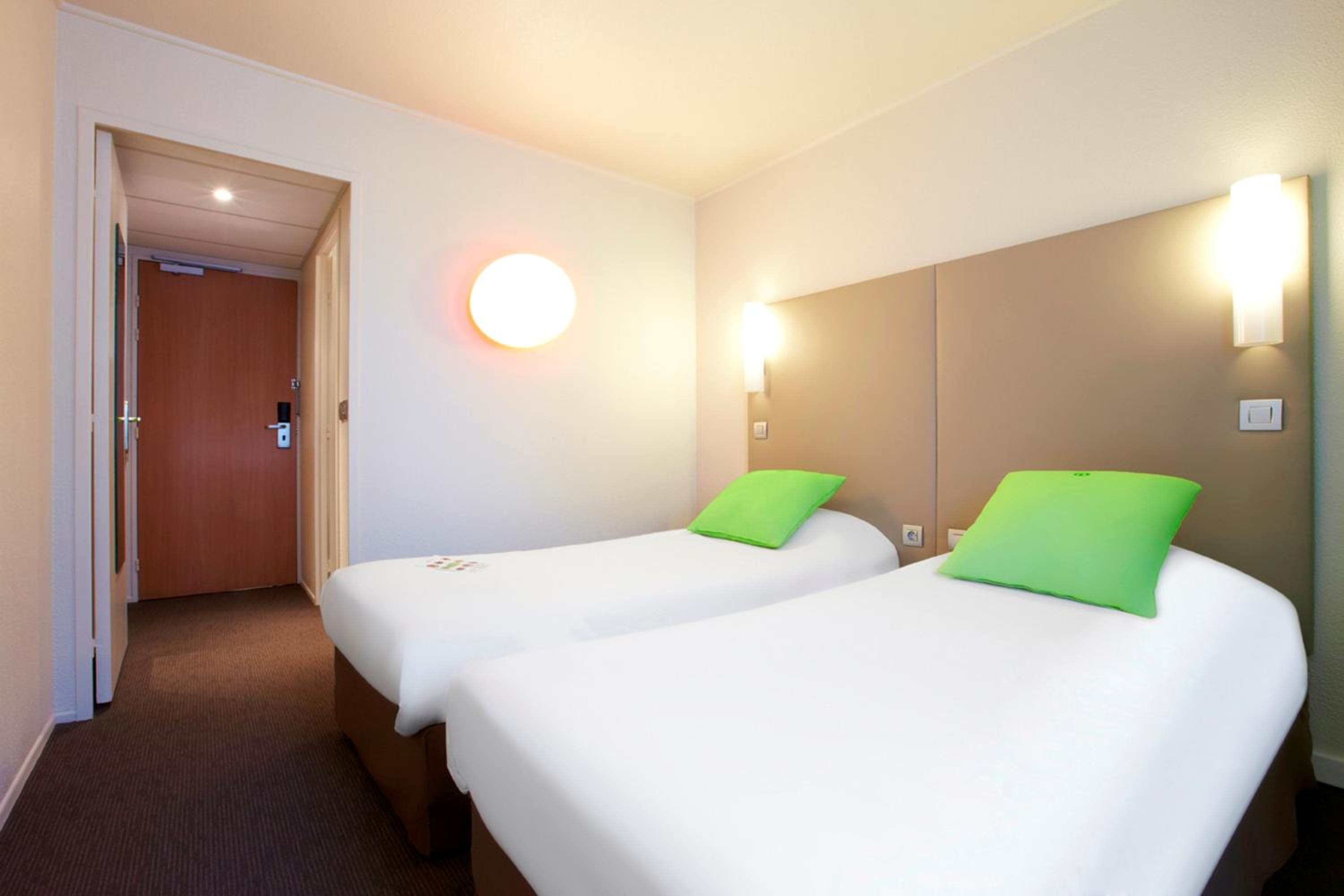 Twin Room With 1 Extra Bed
