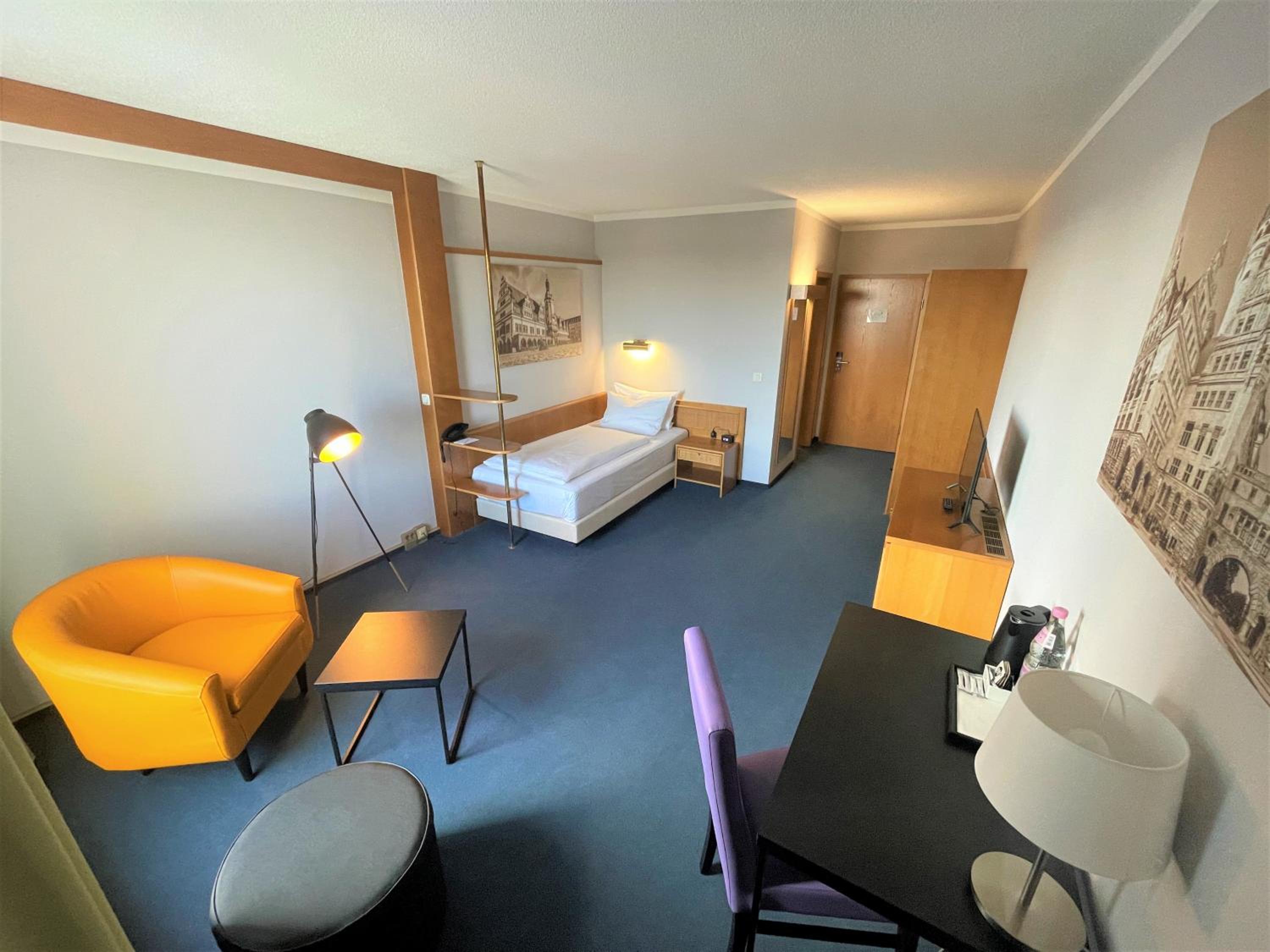 Single Room photo 2