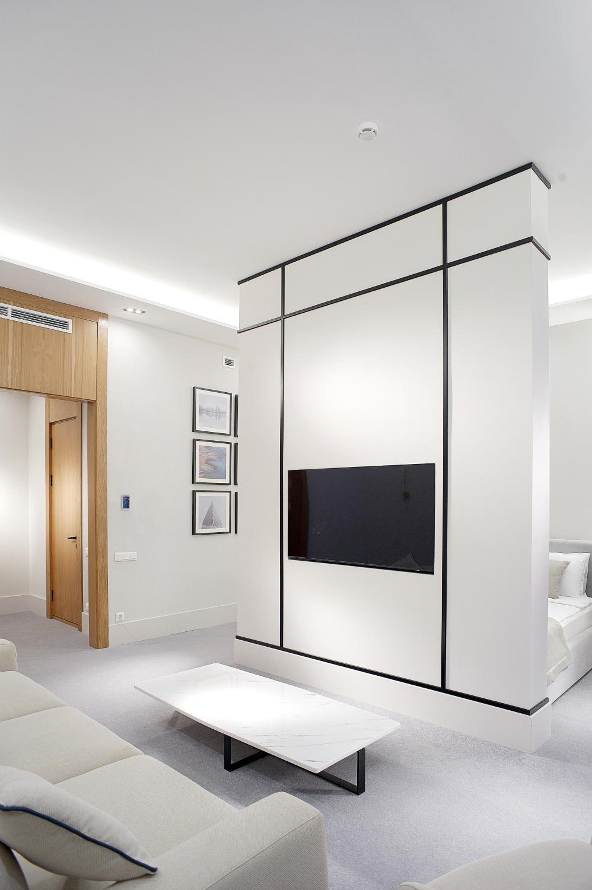 Suite - Photo 4
