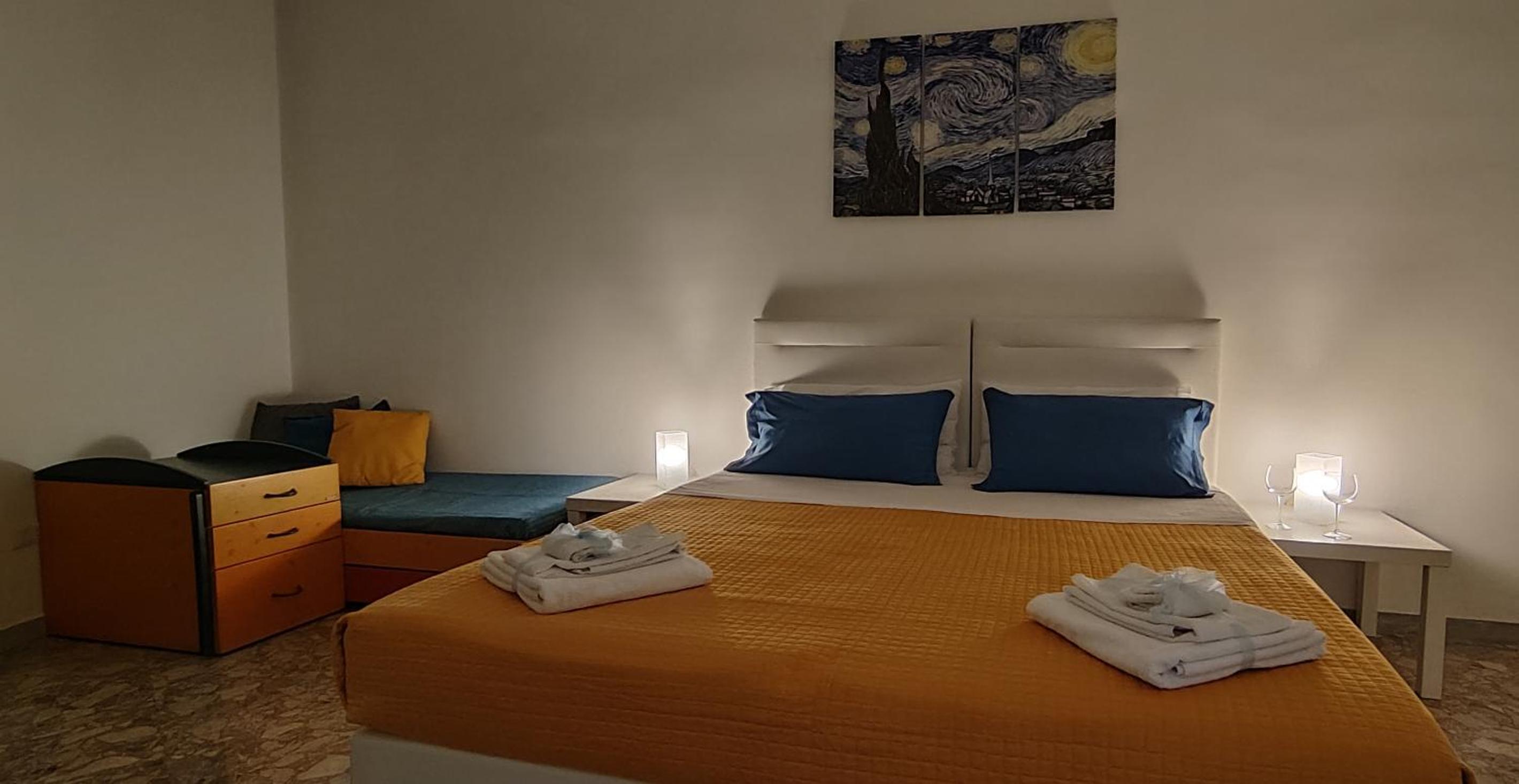 One-Bedroom Apartment - Photo 22
