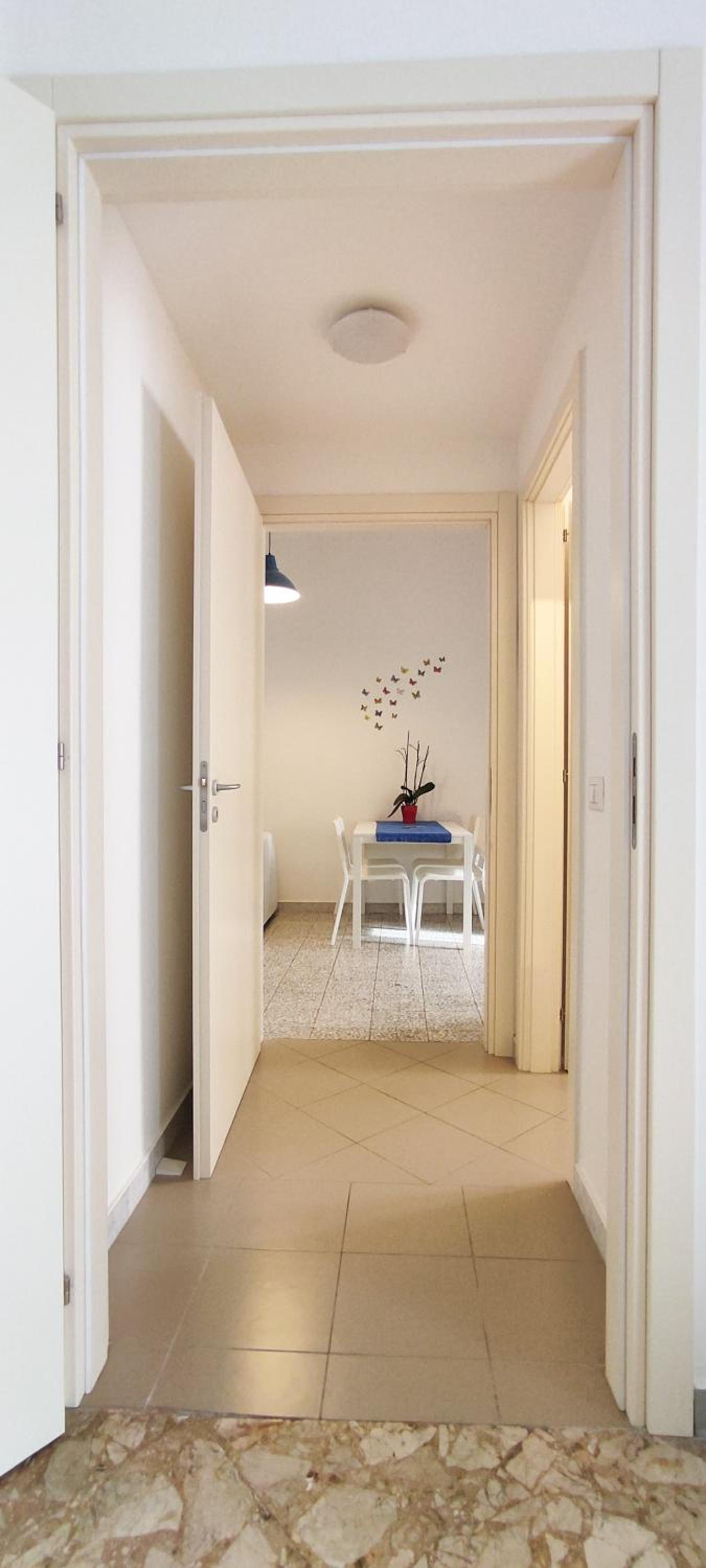 One-Bedroom Apartment - Photo 18