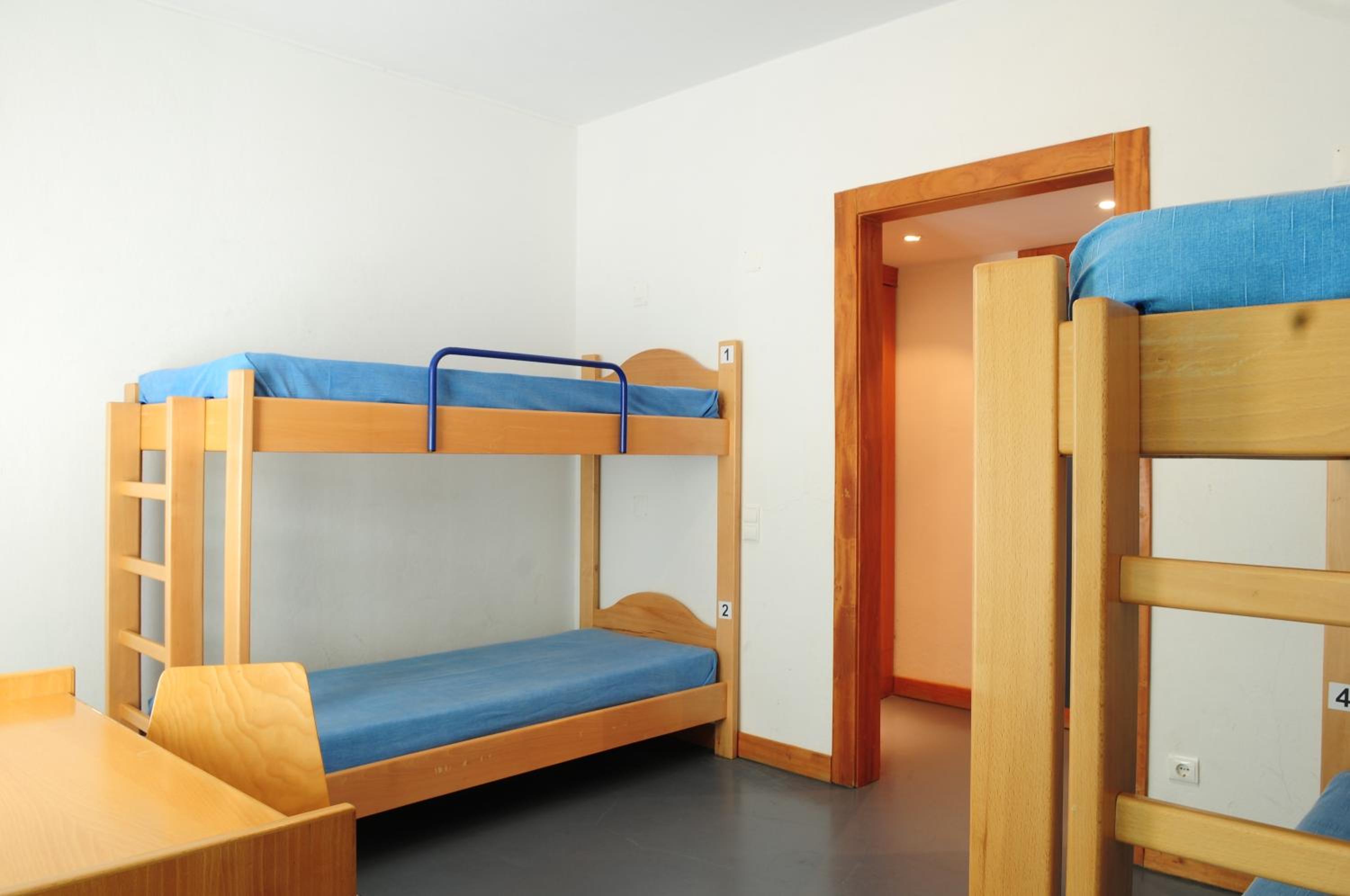 Female Dormitory Room photo 1