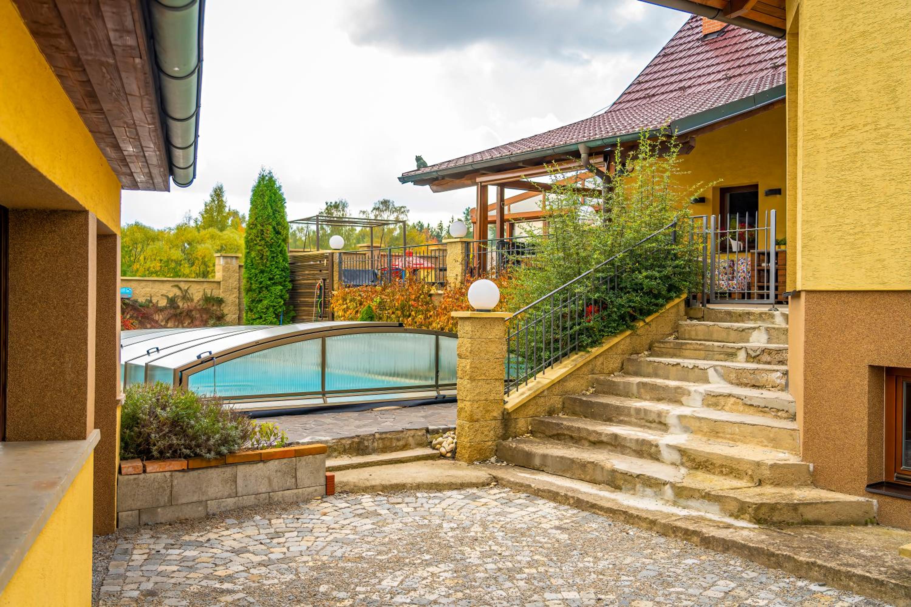 Three-Bedroom Villa photo 3