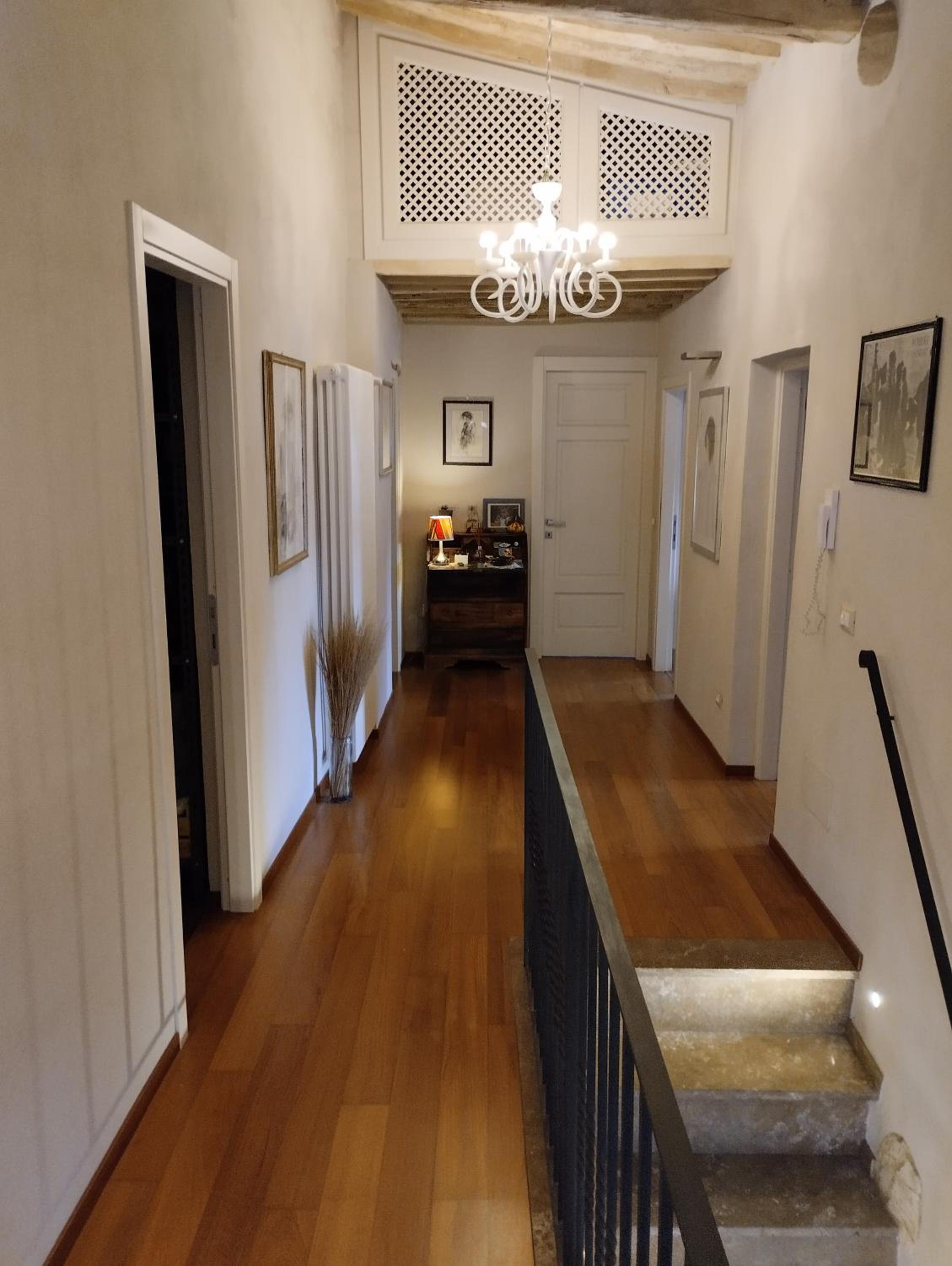 Standard Twin Room with Shared Bathroom