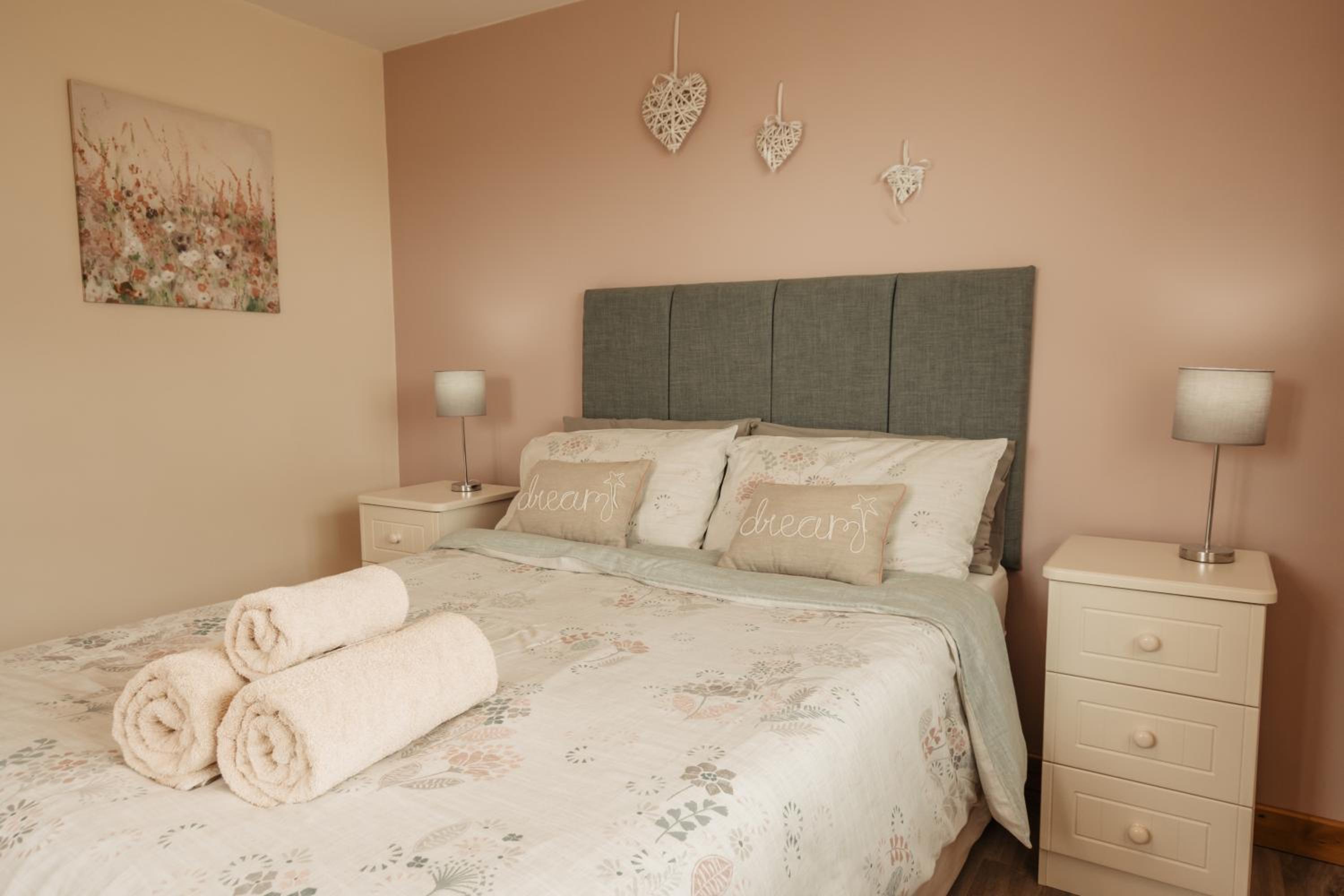 Three-Bedroom House photo 2