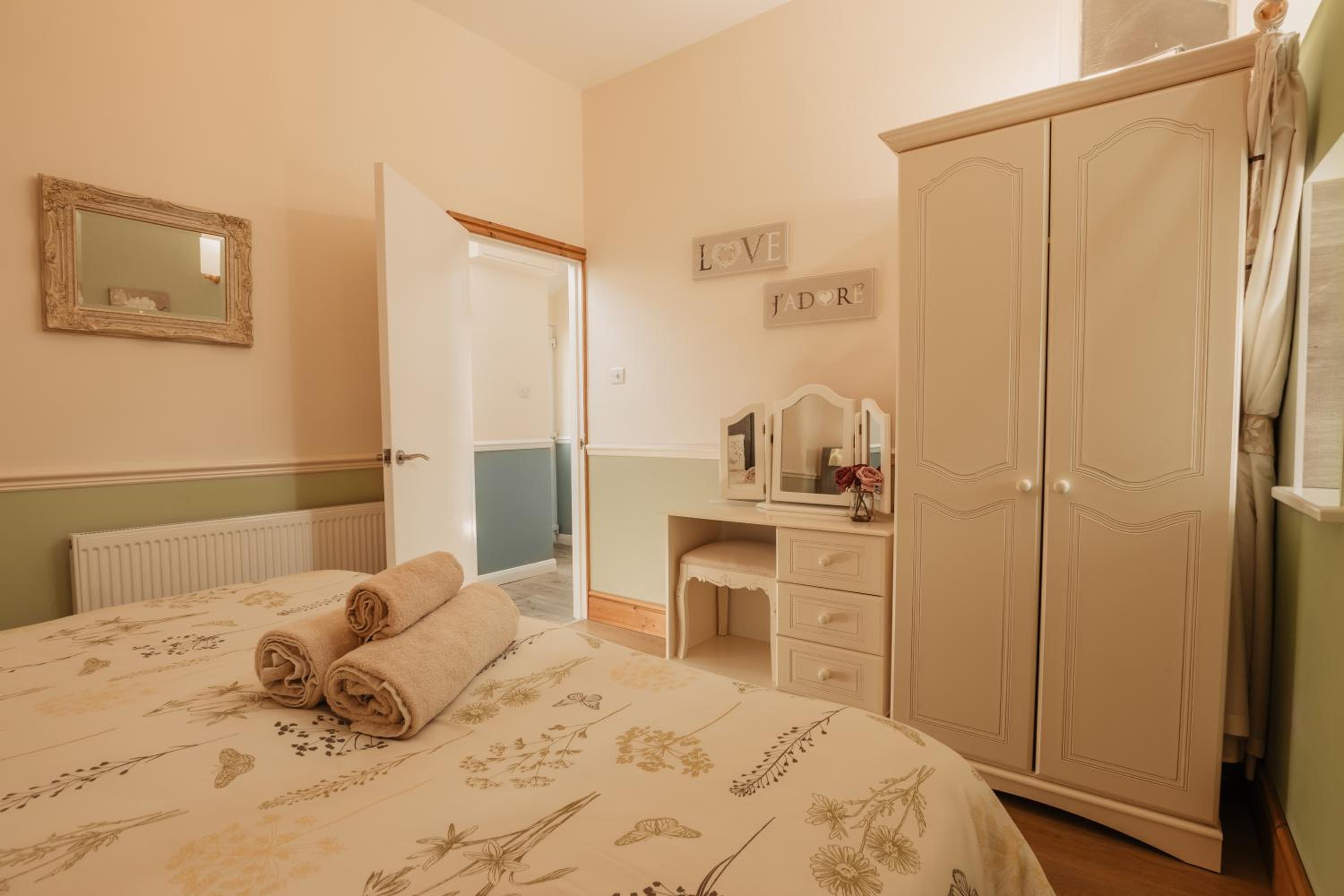 Two-Bedroom House photo 1