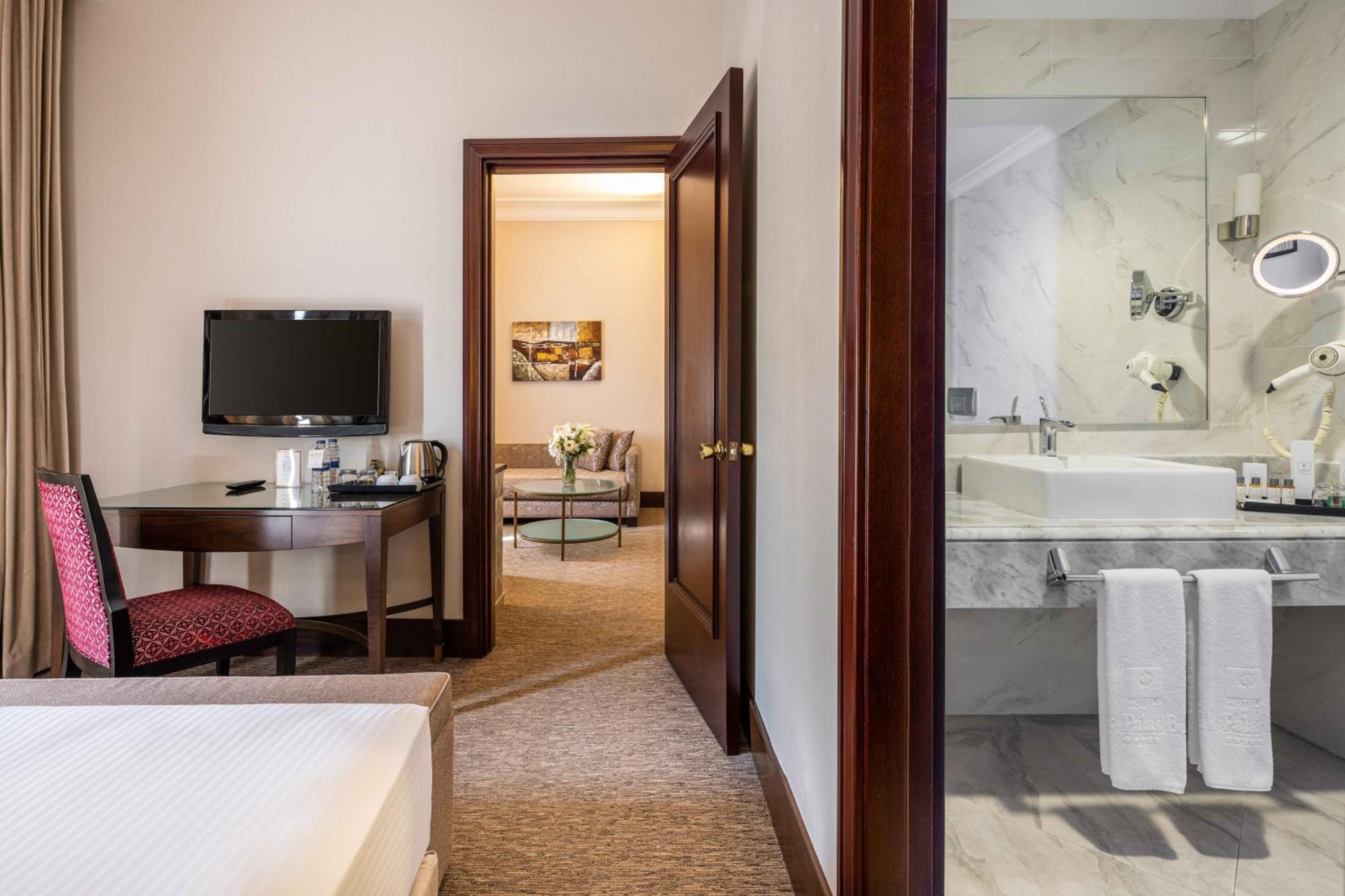 Junior Suite - Photo 6