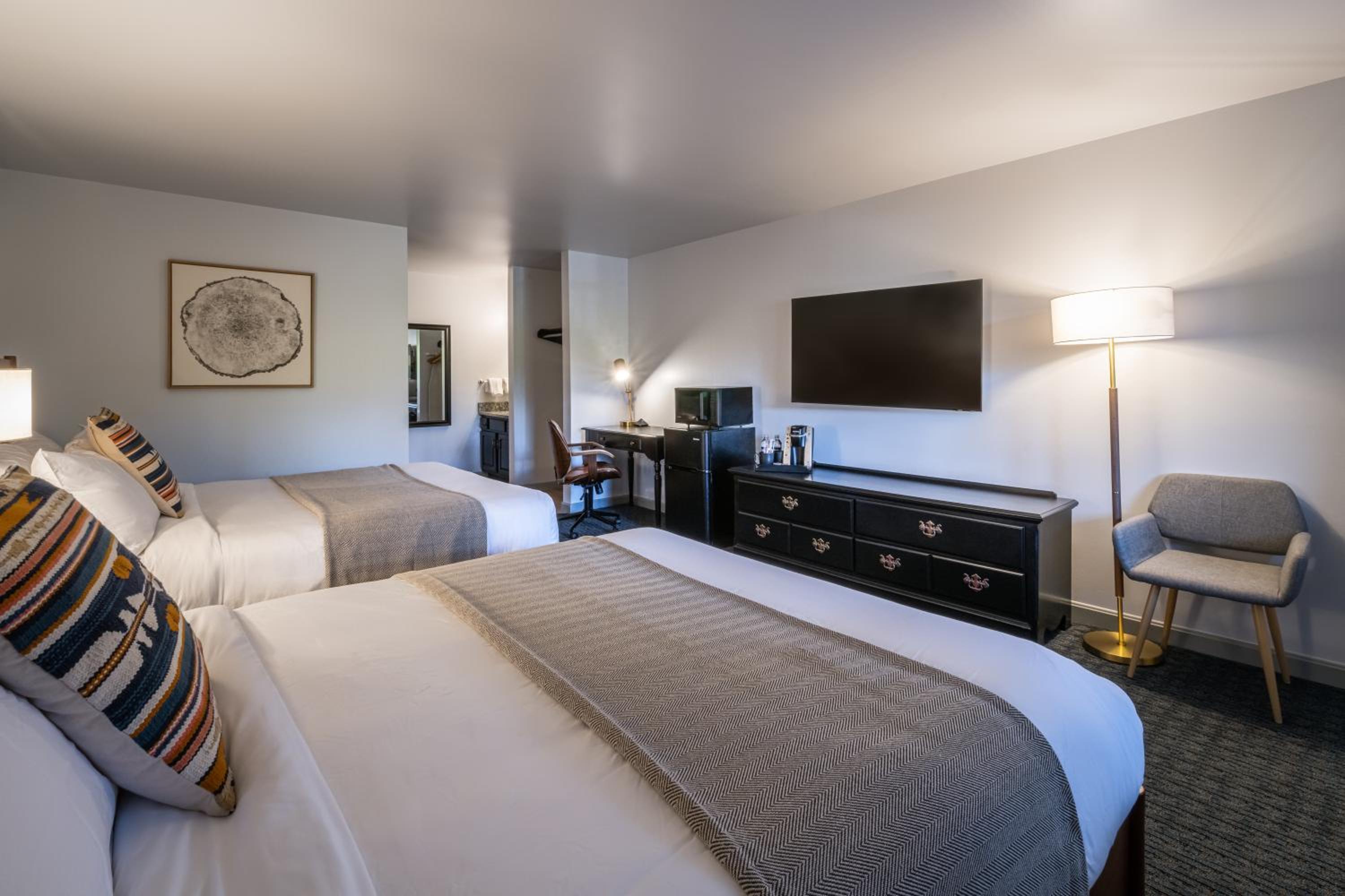 Deluxe Queen Room photo 2