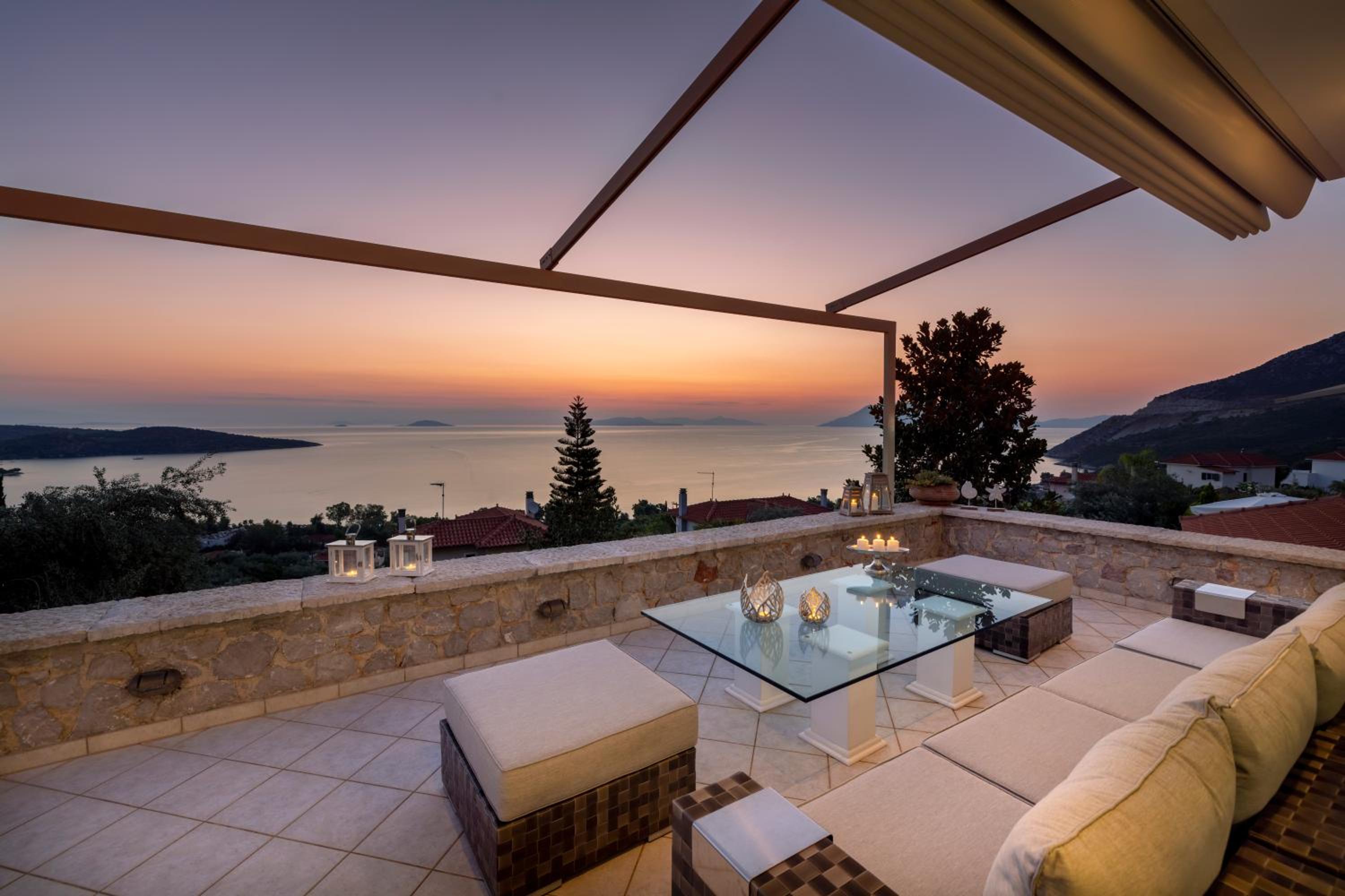 Villa photo 2