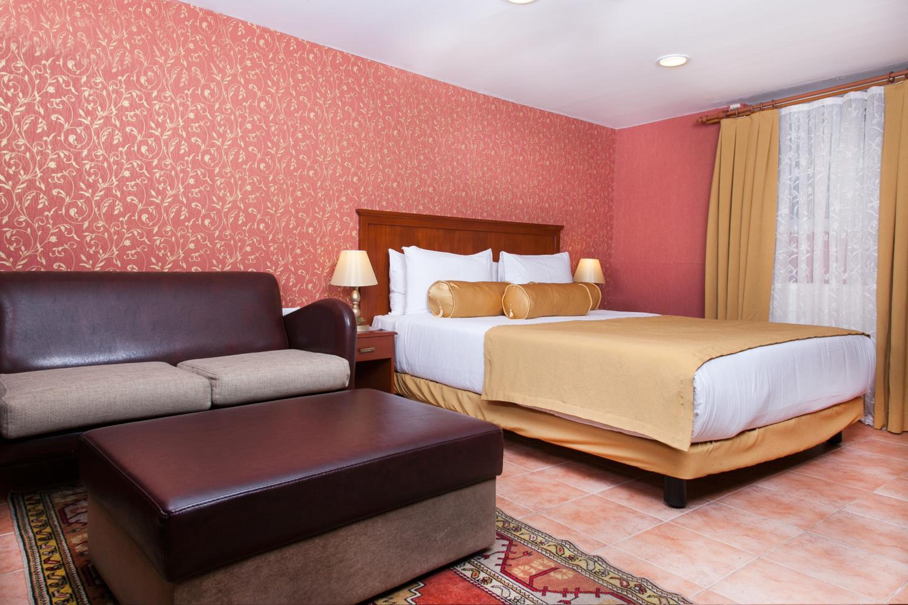 Deluxe Suite with Sea View photo 1