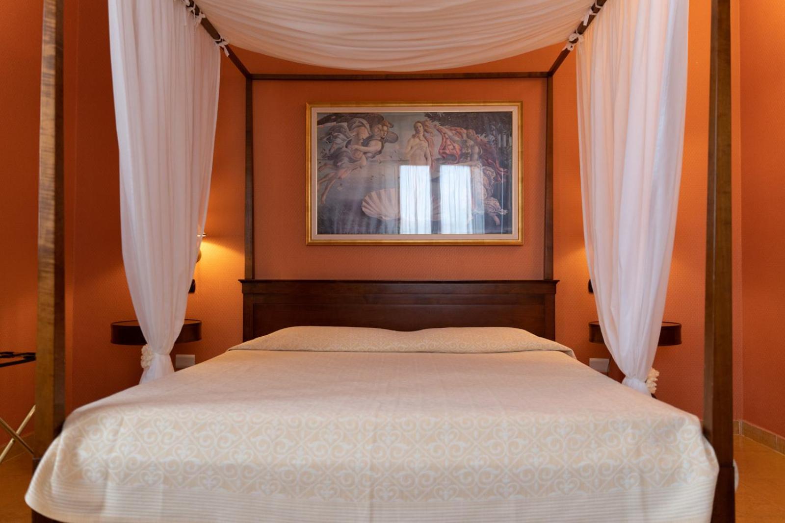 Suite - Photo 6