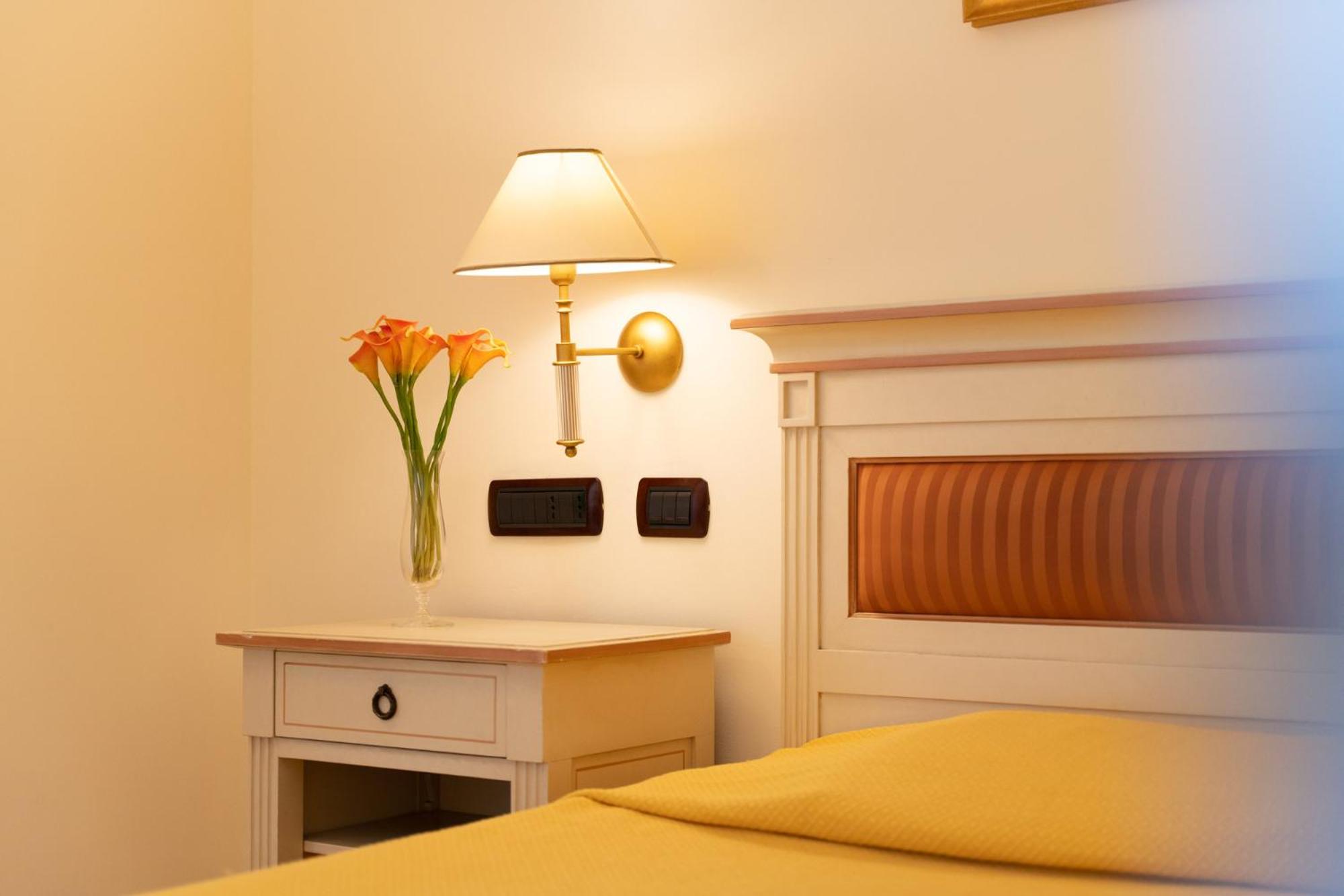Single Room photo 3
