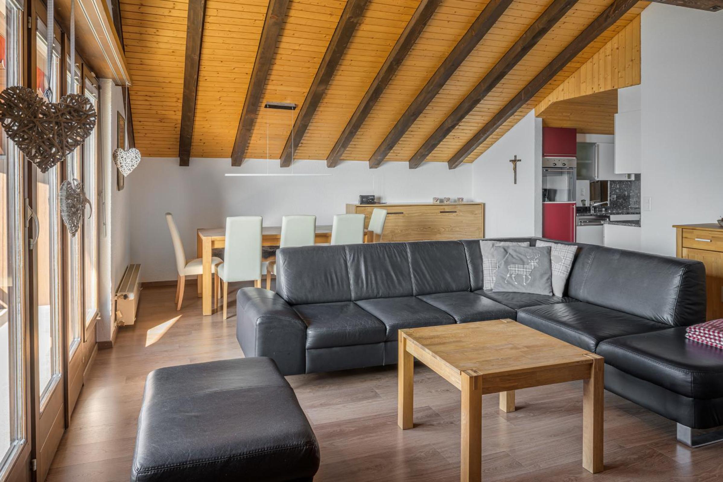 Apartment with Mountain View photo 1