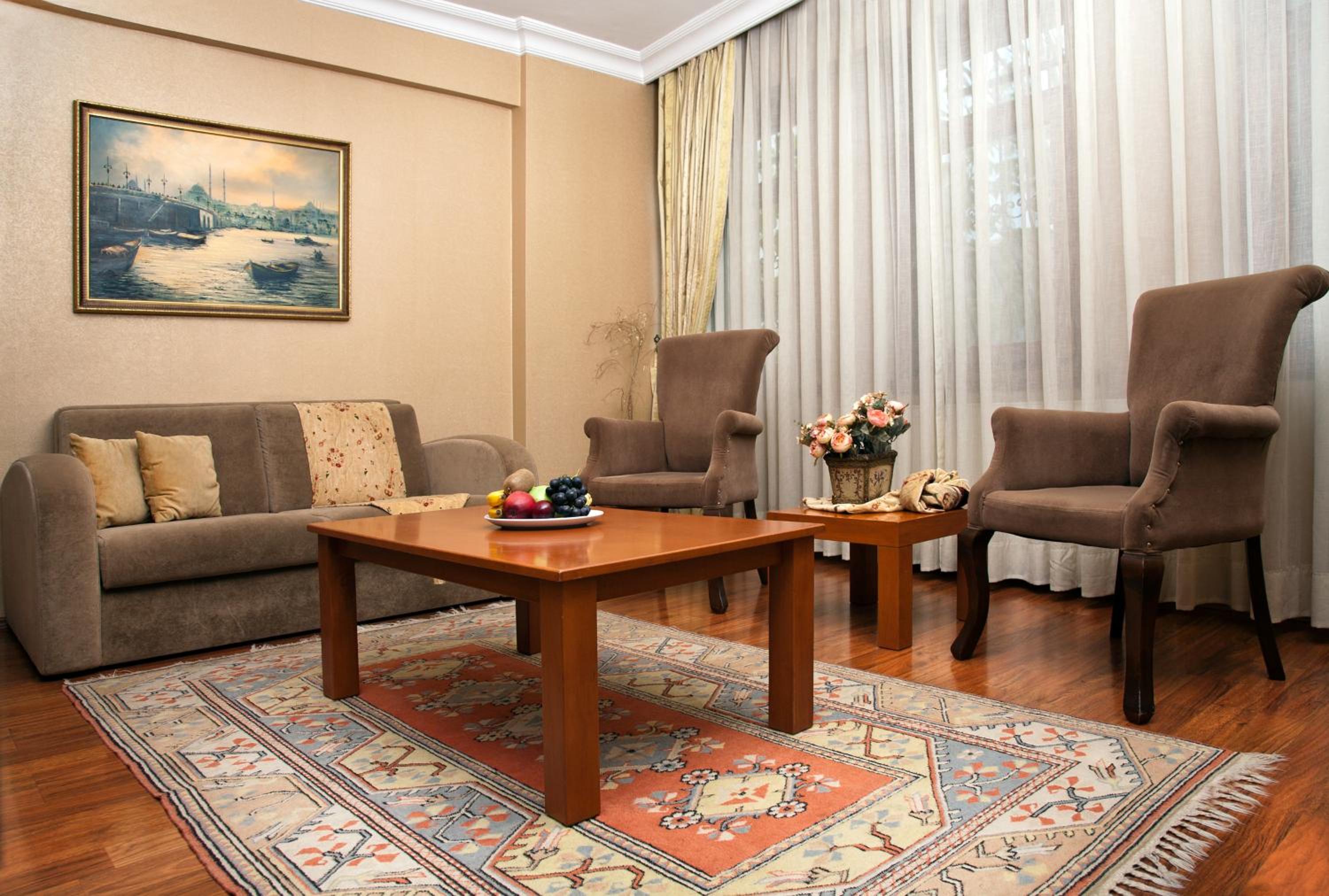 Standard Suite photo 2