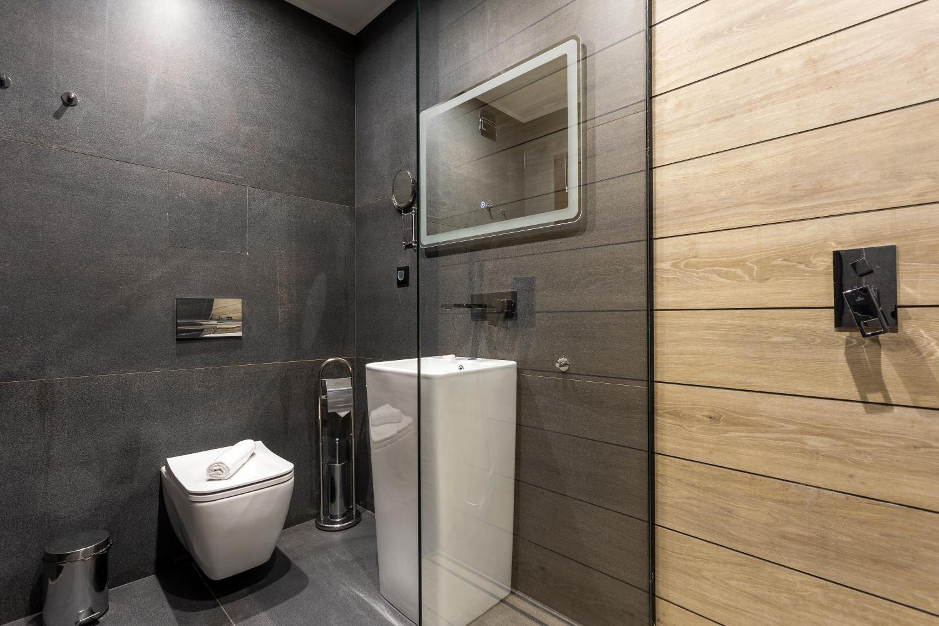 Double or Twin Room - Photo 6