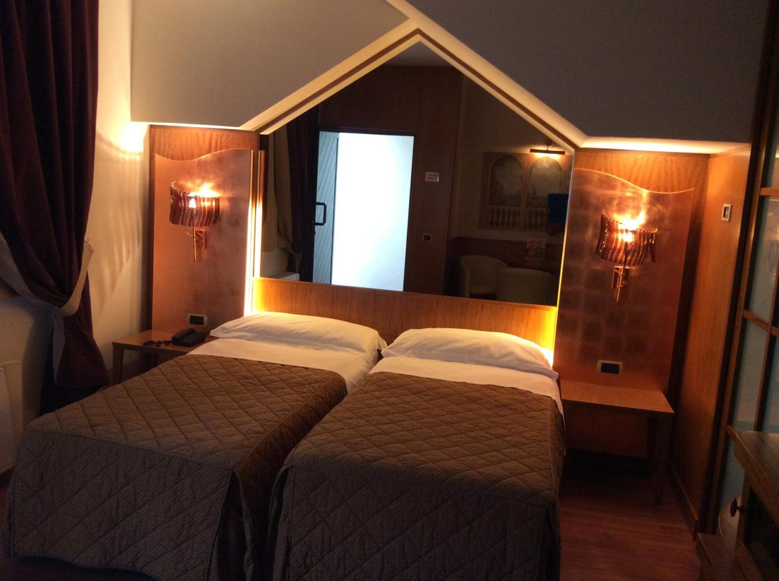 Twin Room photo 3