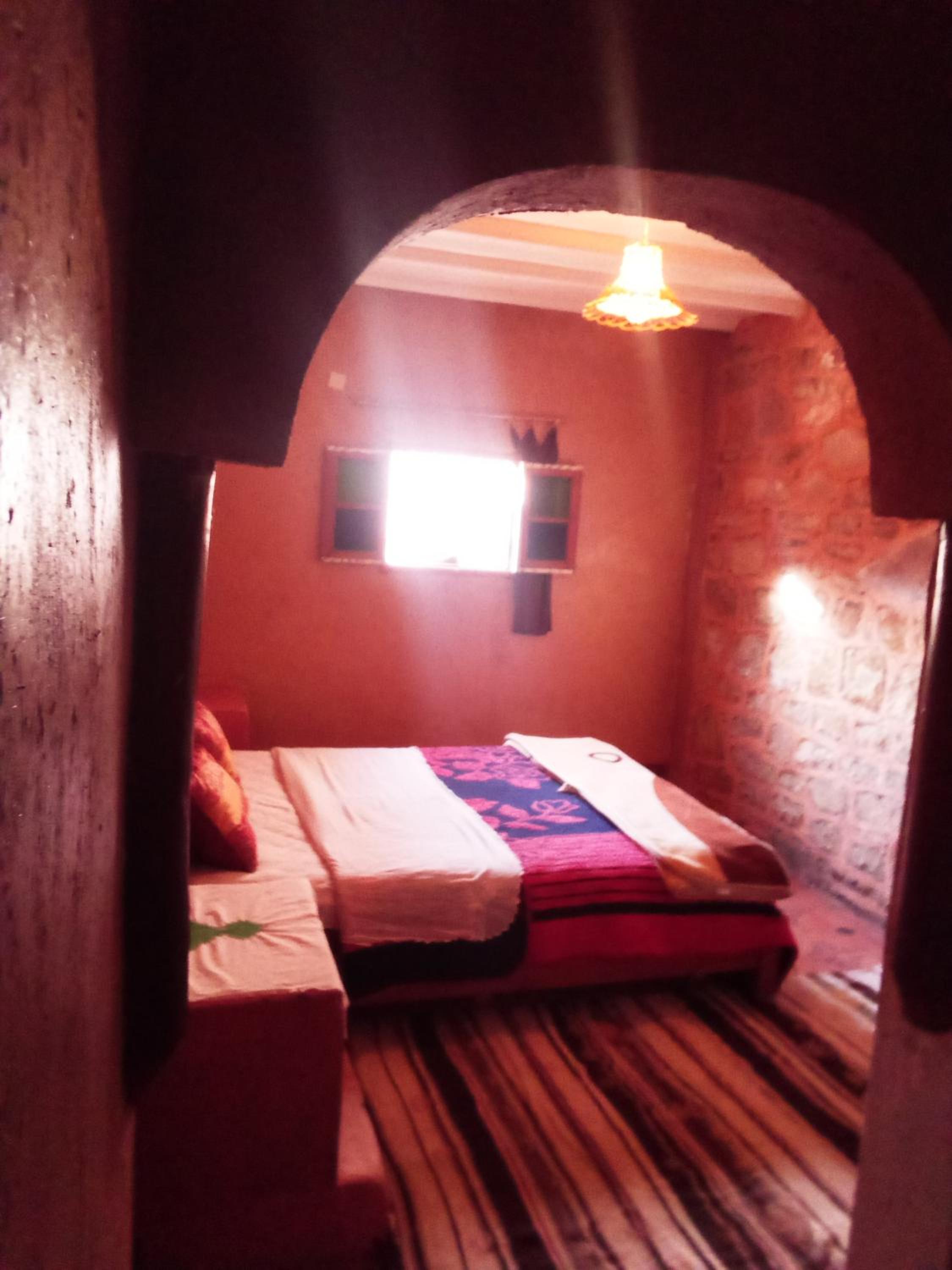 Double Room with Private Bathroom - Photo 2