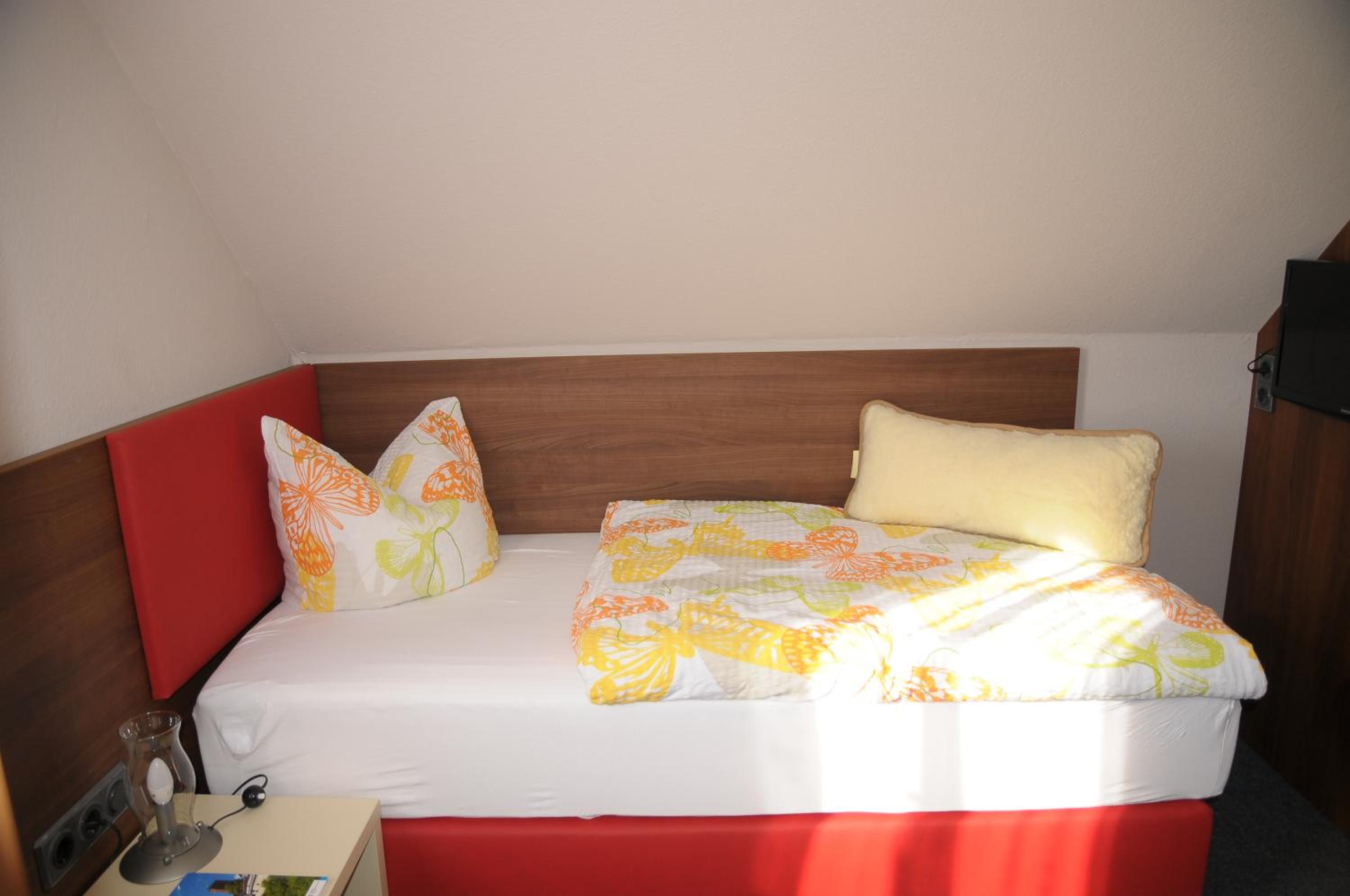Single Room photo 3