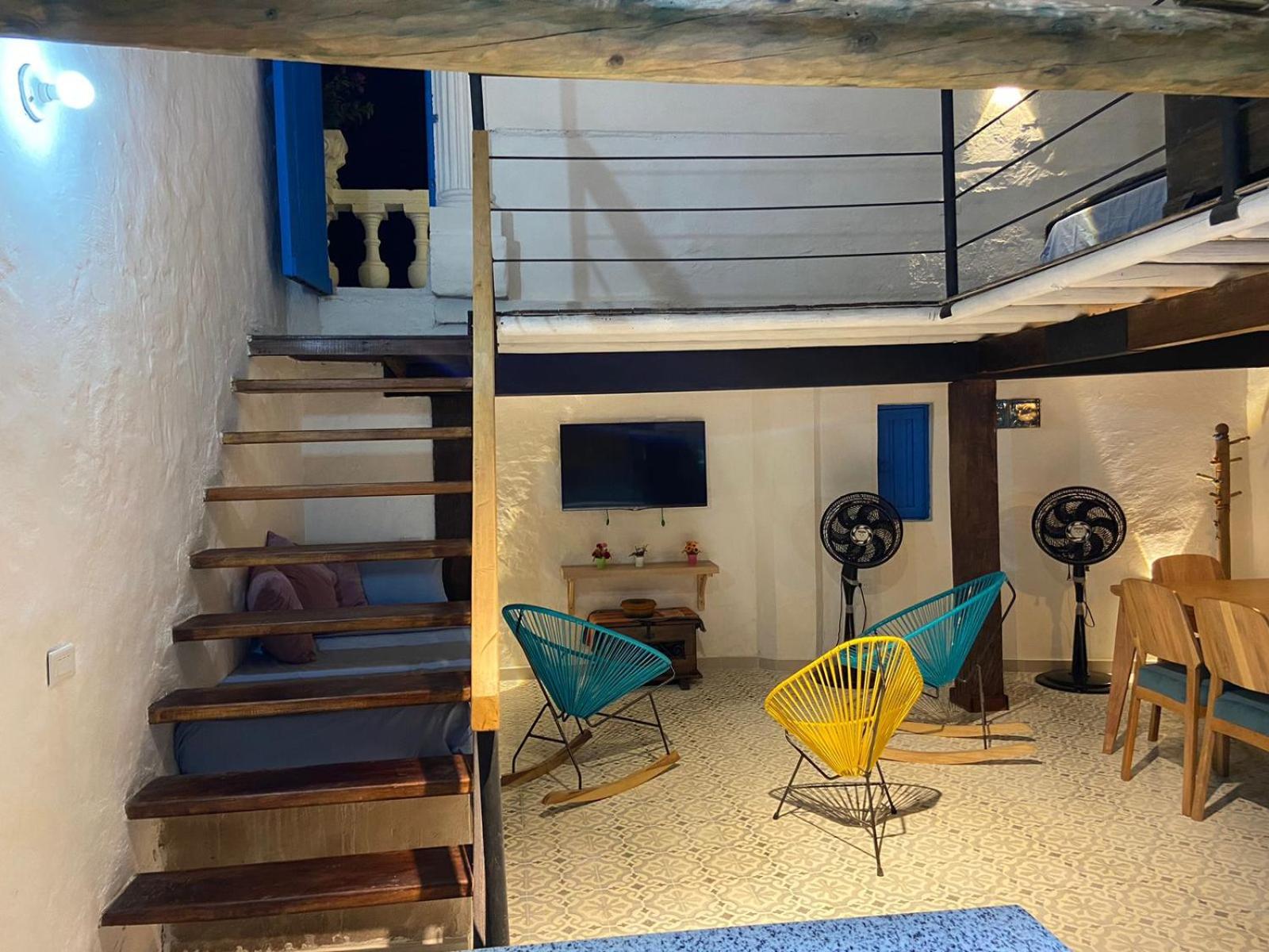 One-Bedroom House photo 1
