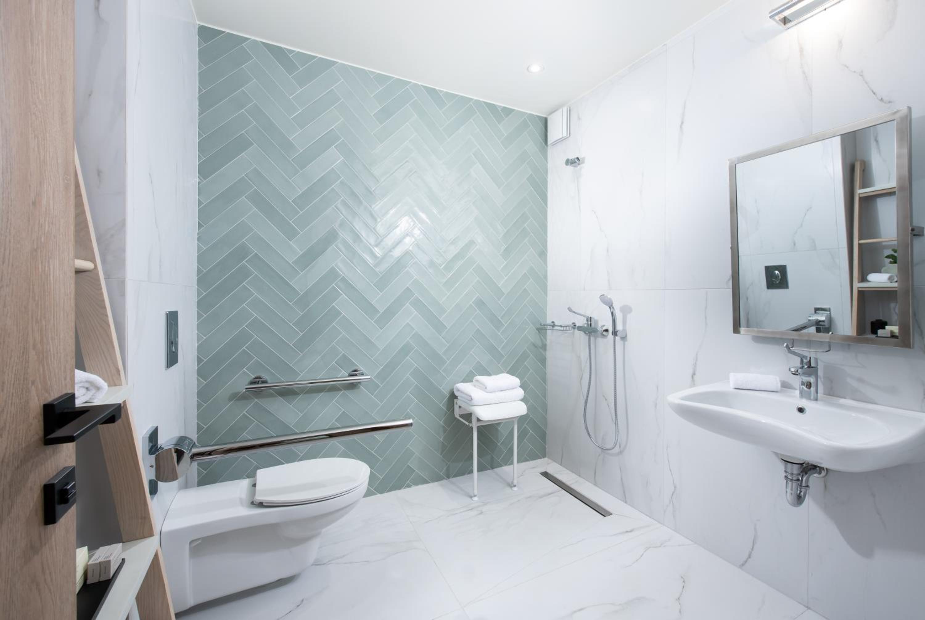 Double Room - Disability Access - Photo 11
