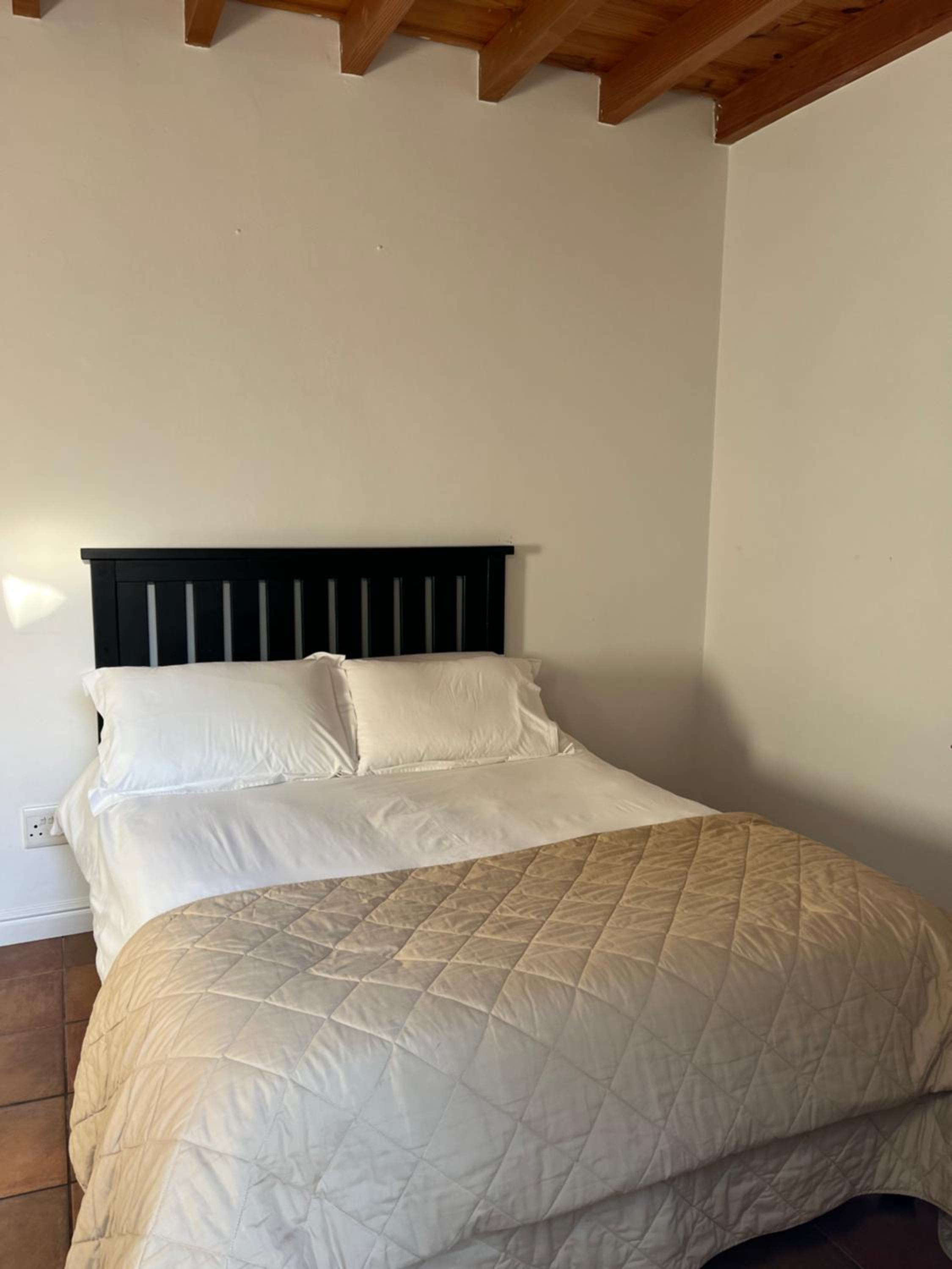 Double Room with Private Bathroom photo 2
