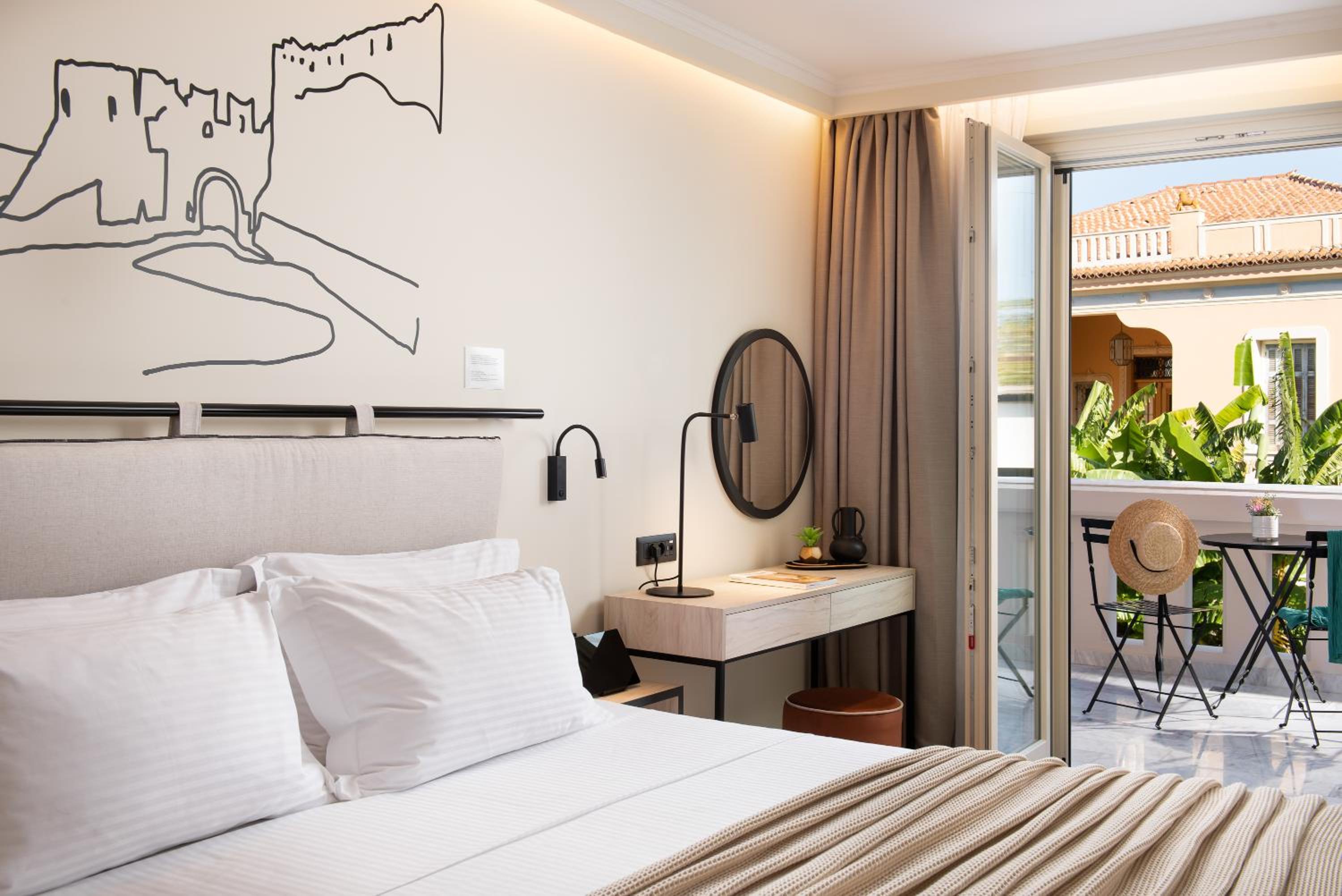 Deluxe Double or Twin Room - Photo 17