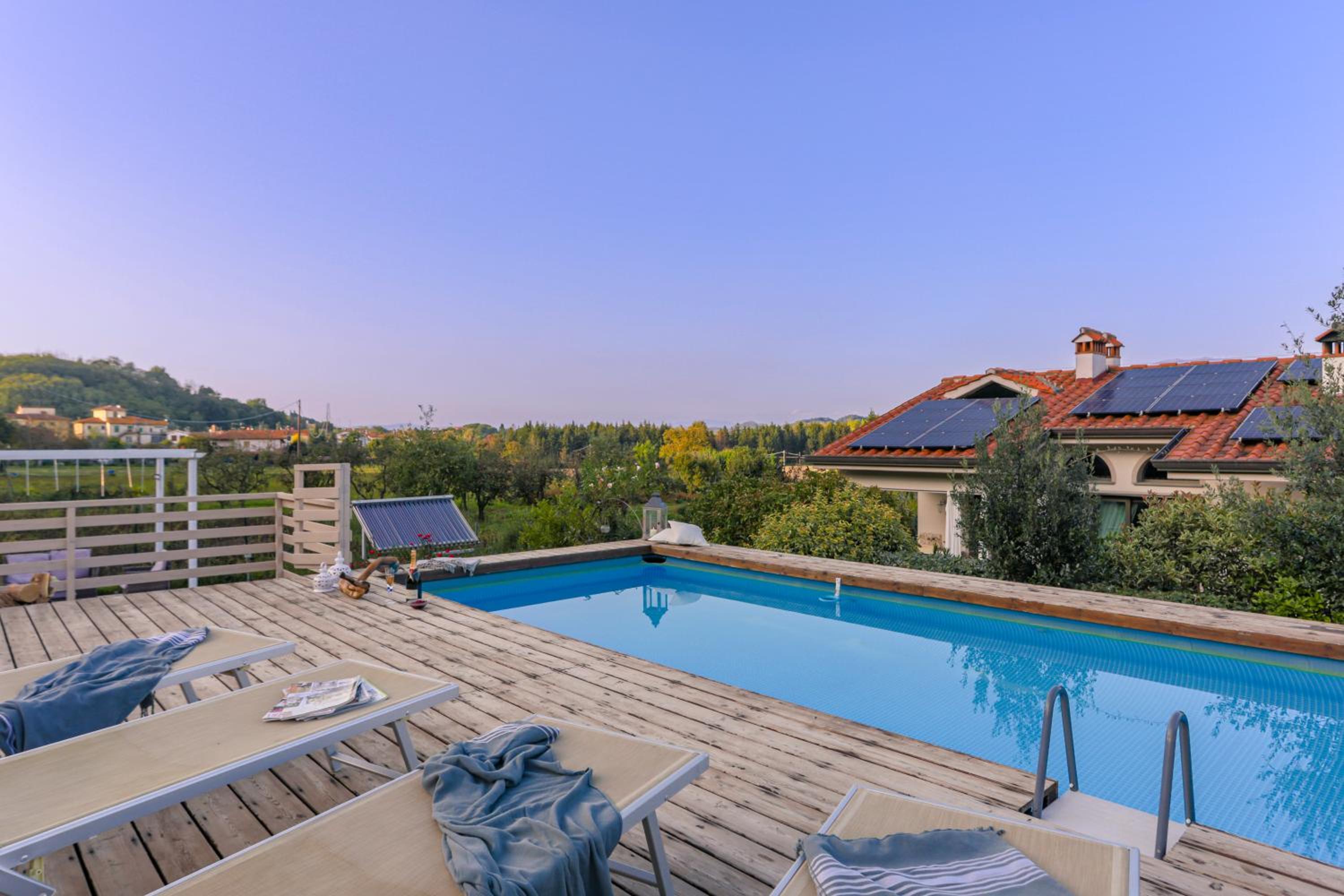 Villa photo 2